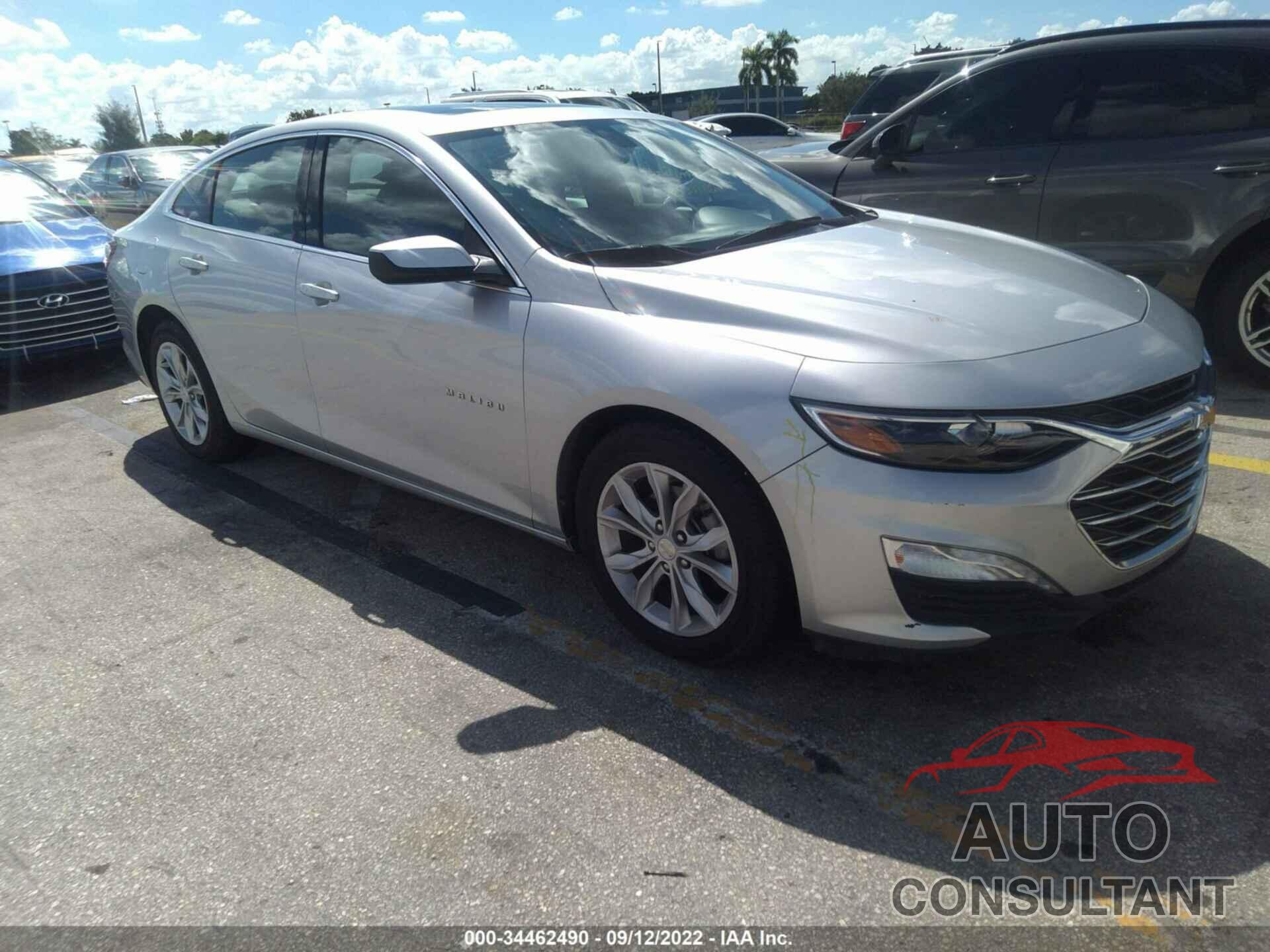 CHEVROLET MALIBU 2021 - 1G1ZD5ST3MF041069