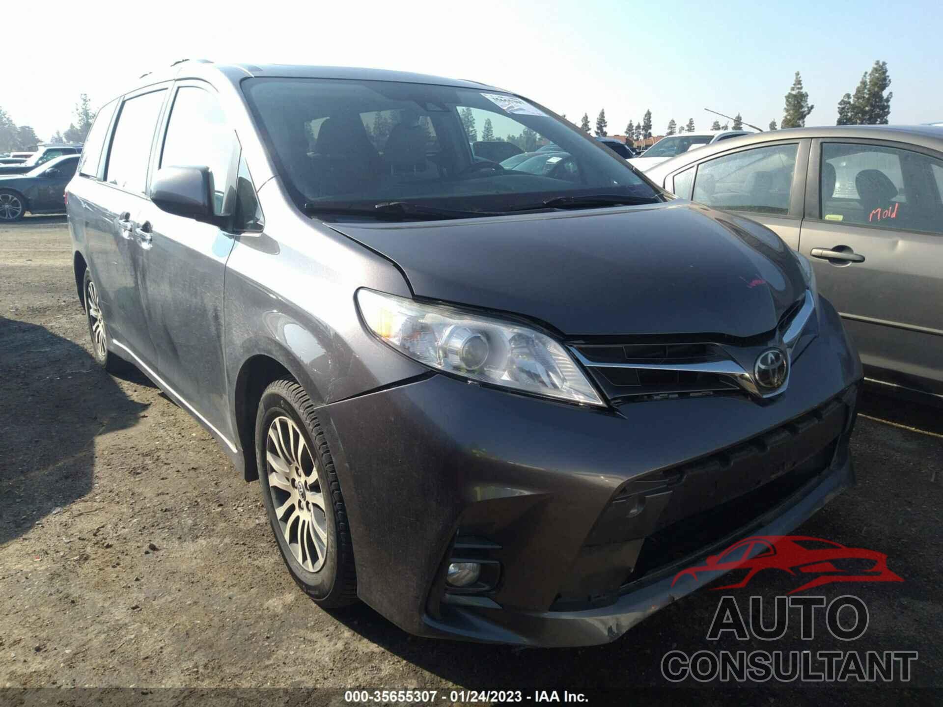 TOYOTA SIENNA 2018 - 5TDYZ3DC2JS922167