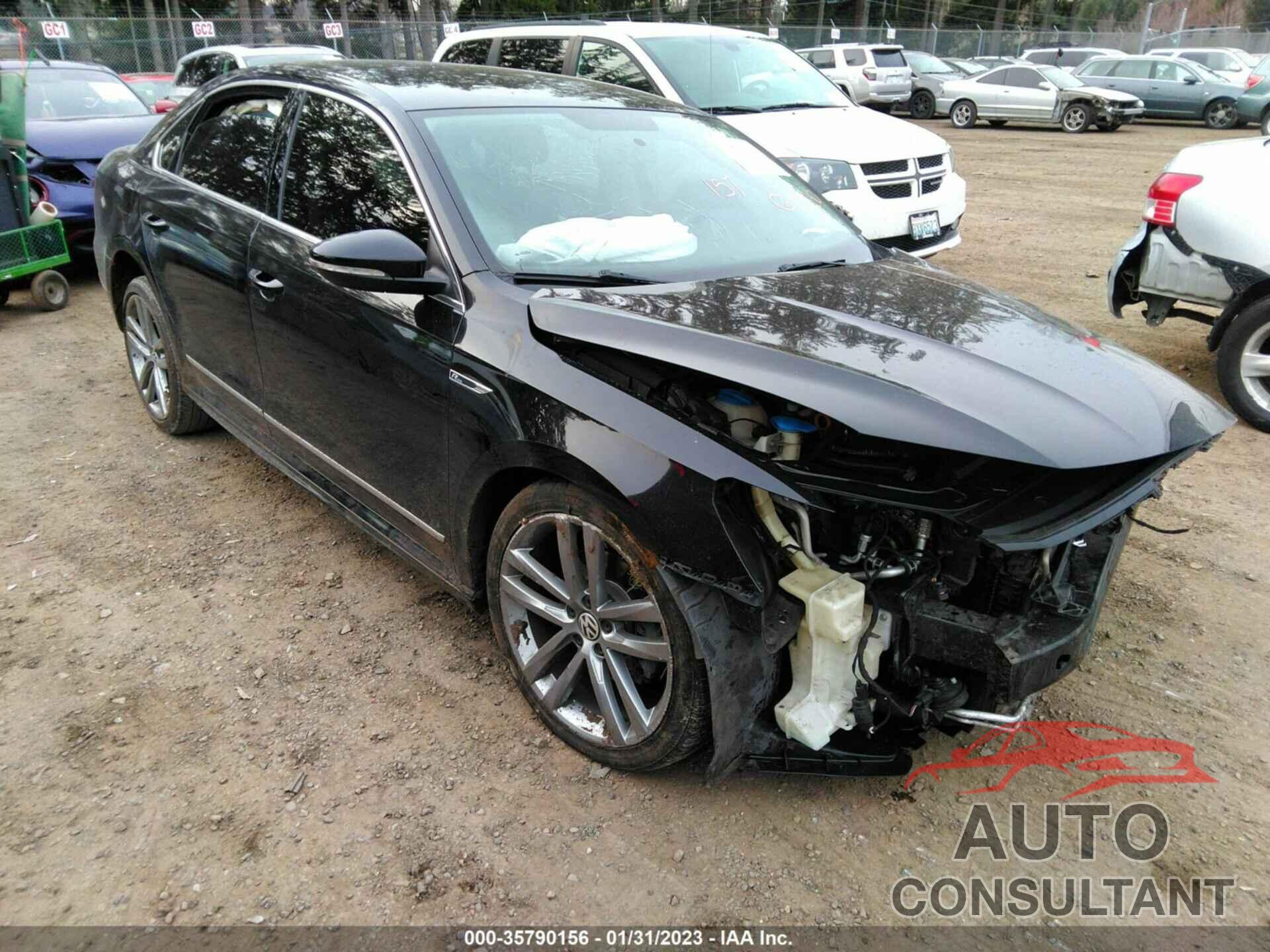 VOLKSWAGEN PASSAT 2017 - 1VWDT7A30HC033775