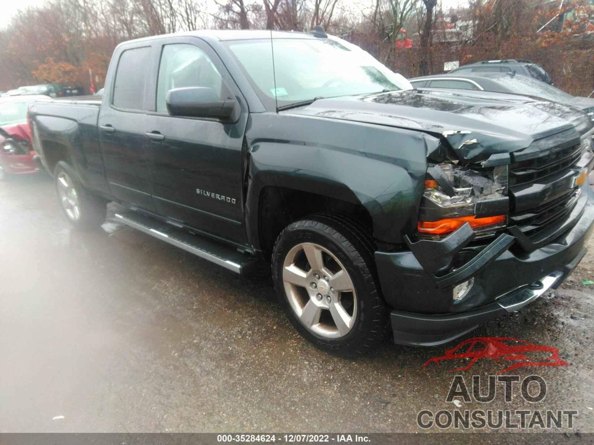 CHEVROLET SILVERADO 1500 2018 - 1GCVKREC7JZ232759