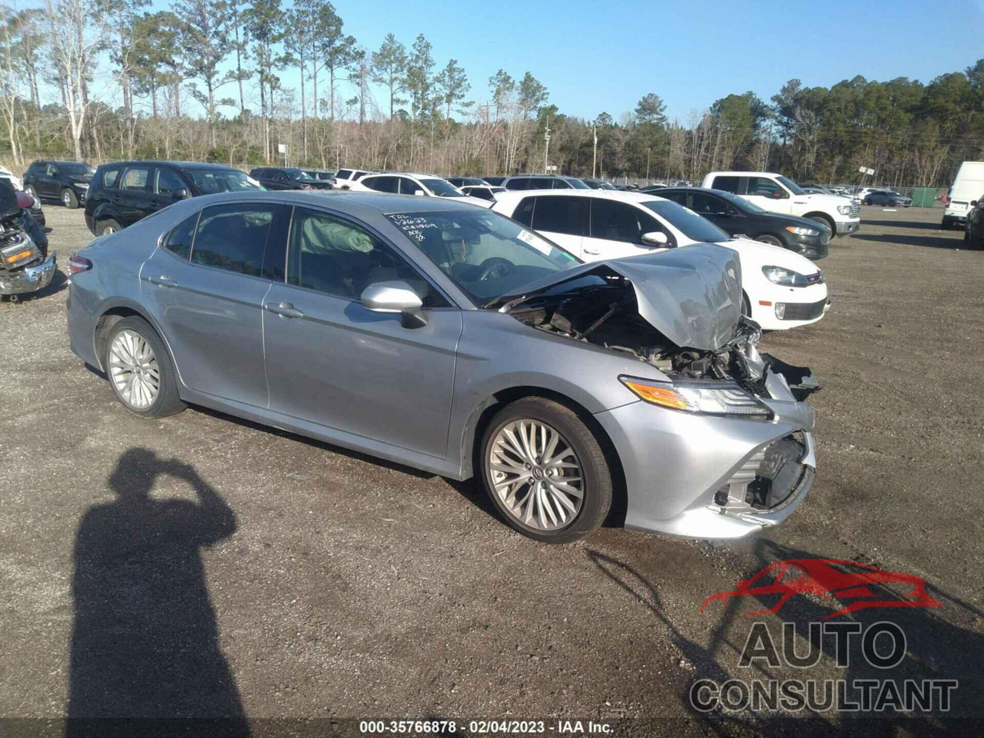 TOYOTA CAMRY 2019 - 4T1B11HK1KU826669