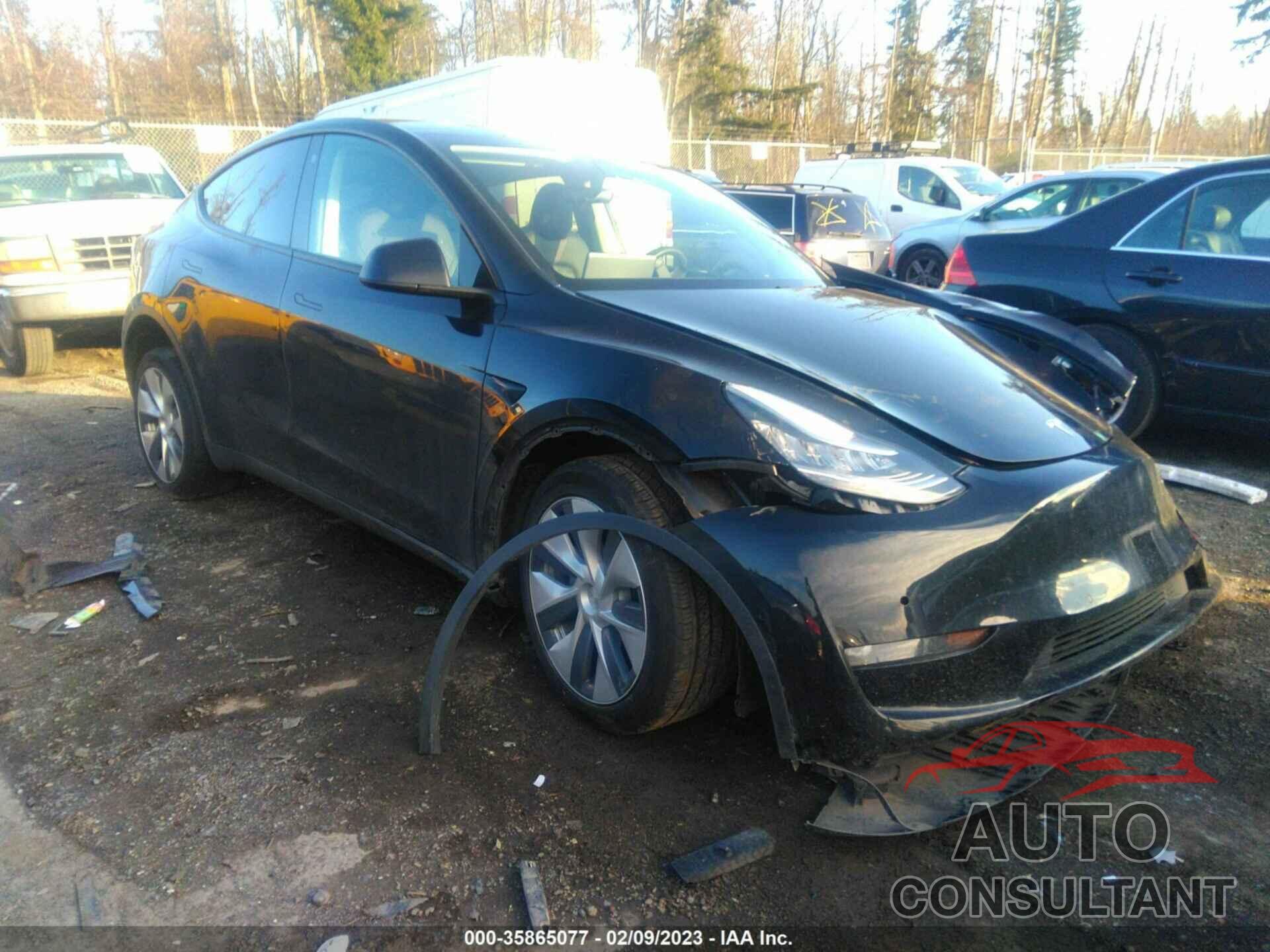 TESLA MODEL Y 2021 - 5YJYGDEE8MF065115