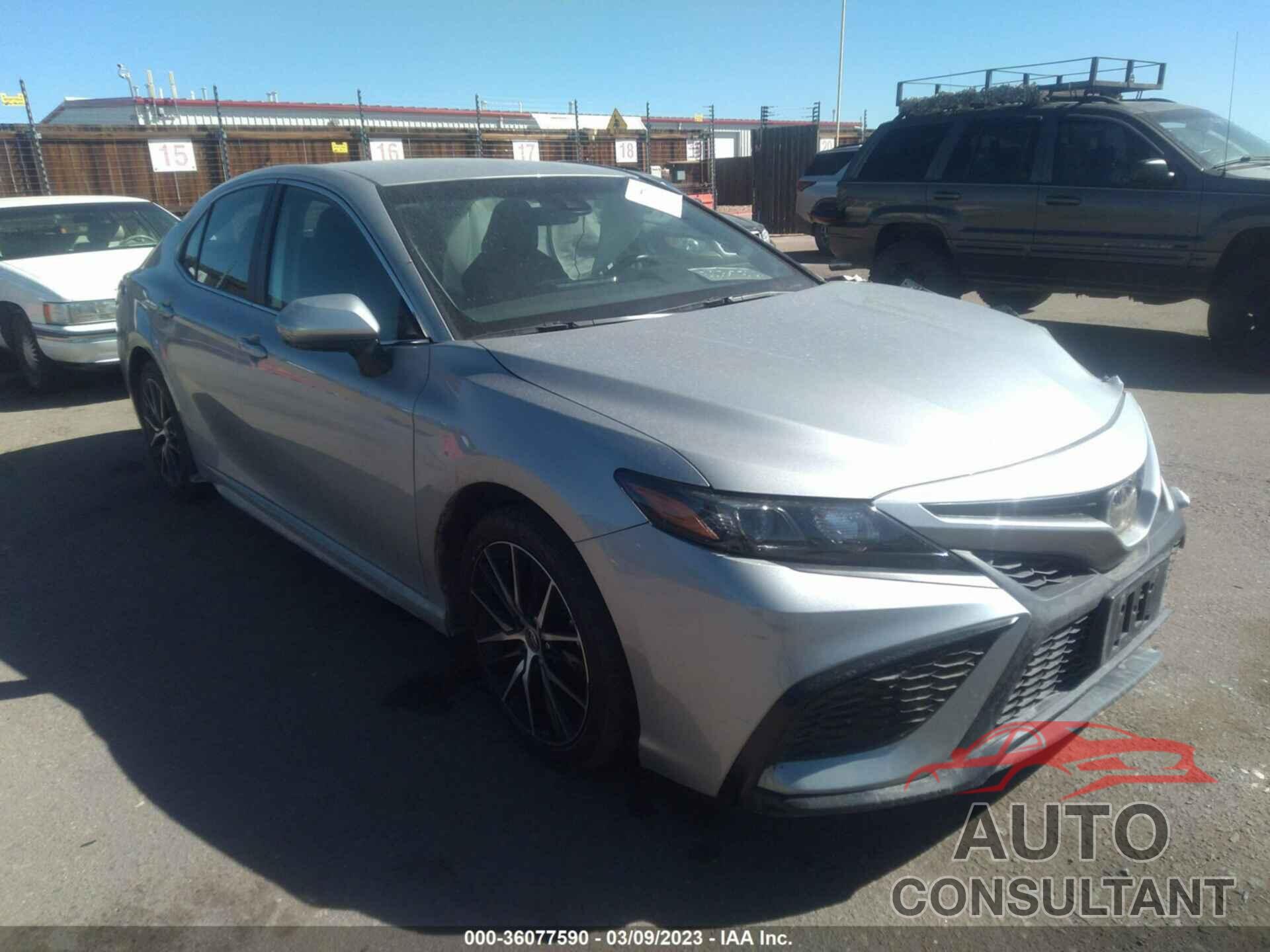 TOYOTA CAMRY 2021 - 4T1G11AK0MU459900