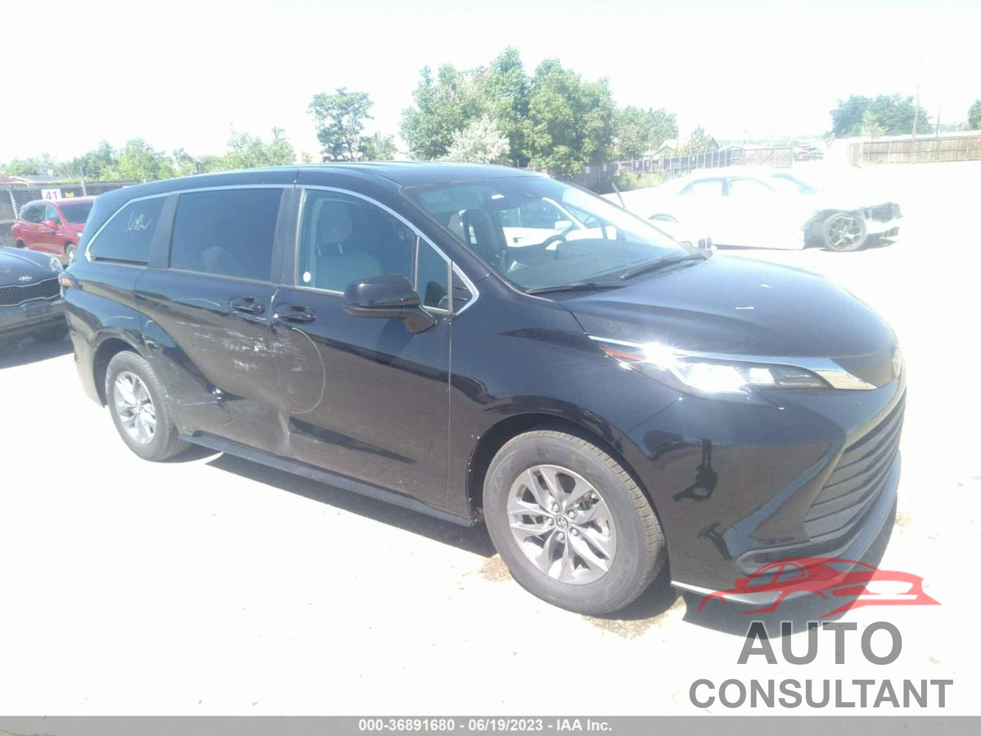 TOYOTA SIENNA 2022 - 5TDKRKEC5NS075505