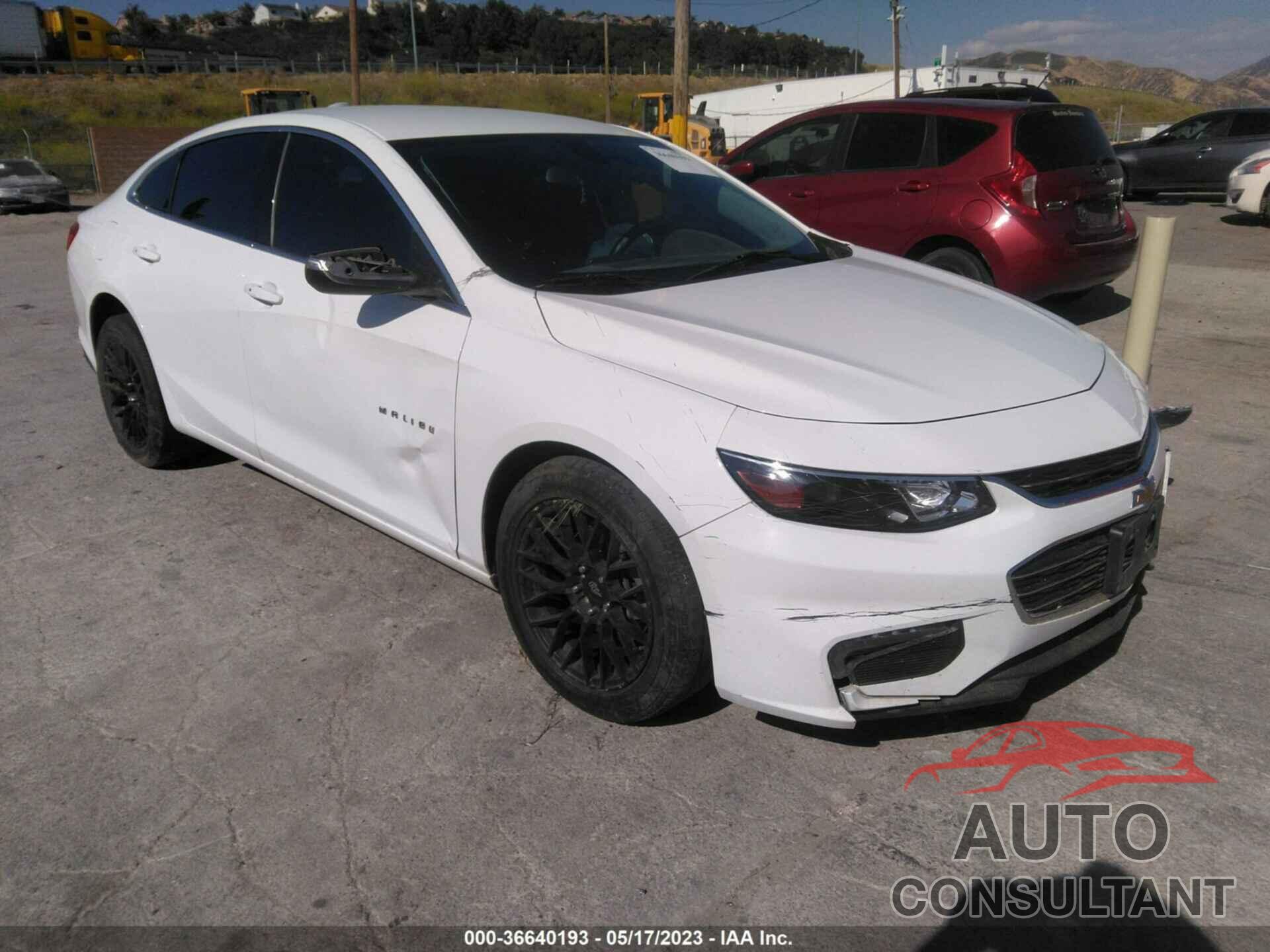 CHEVROLET MALIBU 2018 - 1G1ZD5ST3JF213516
