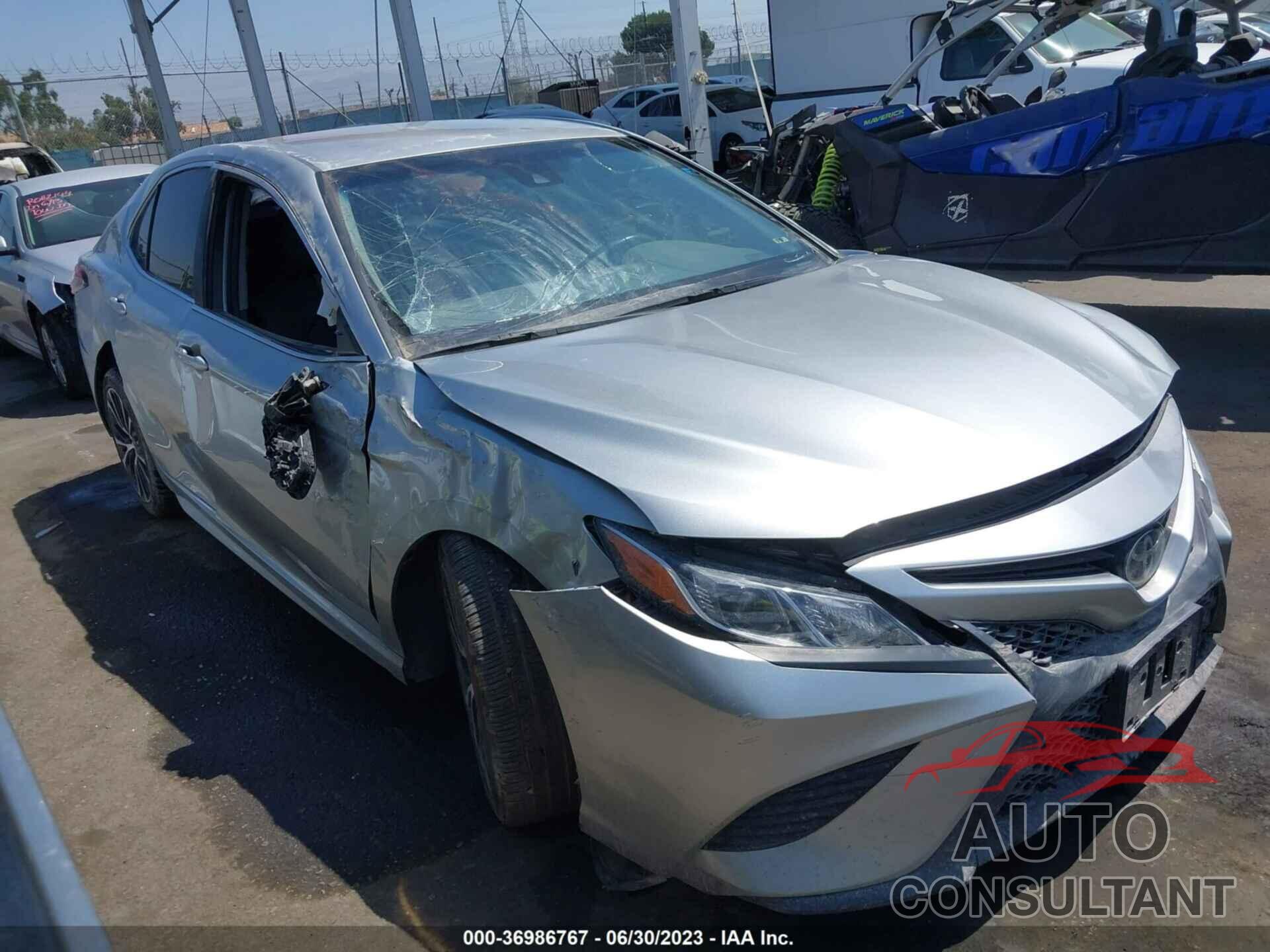 TOYOTA CAMRY 2018 - JTNB11HK4J3040059