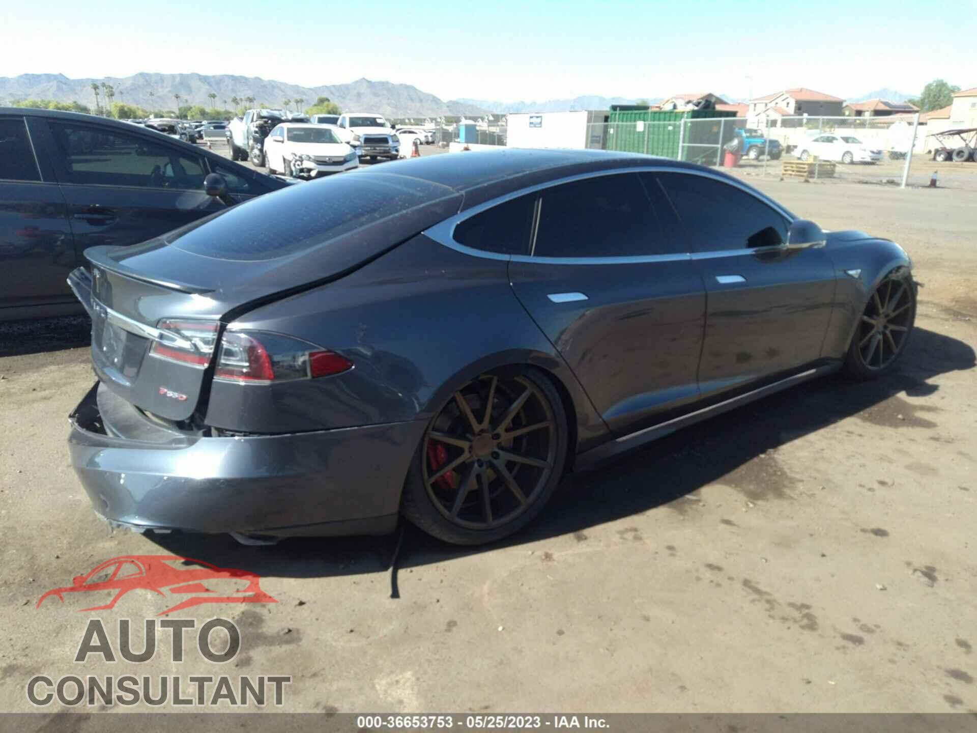 TESLA MODEL S 2015 - 5YJSA1H4XFF085331