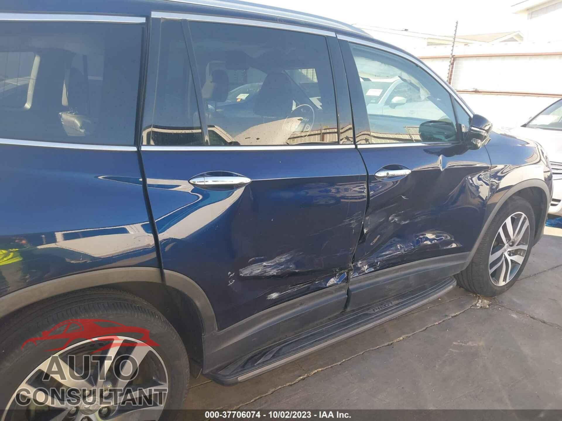 HONDA PILOT 2017 - 5FNYF5H95HB007976