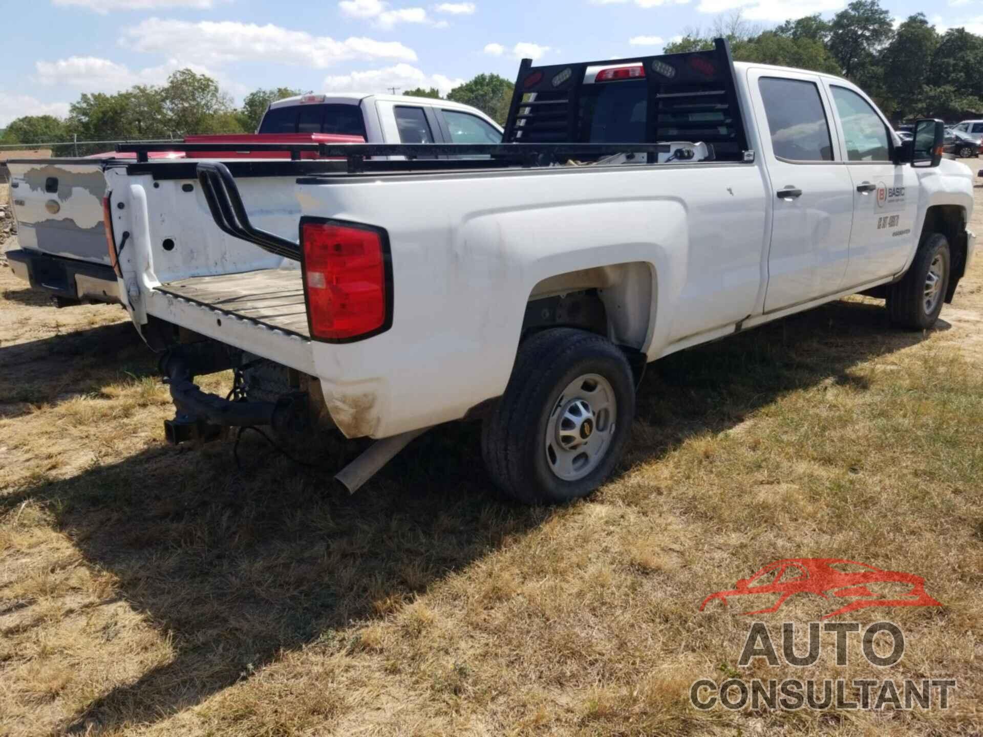 CHEVROLET SILVERADO 2500HD 2018 - 1GC1CUEG8JF212488