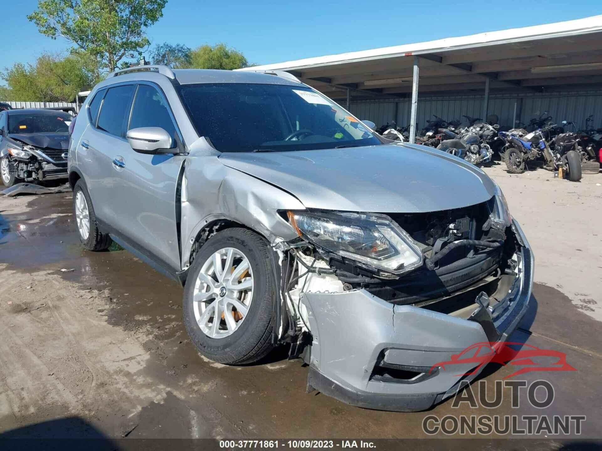 NISSAN ROGUE 2018 - KNMAT2MT8JP607963