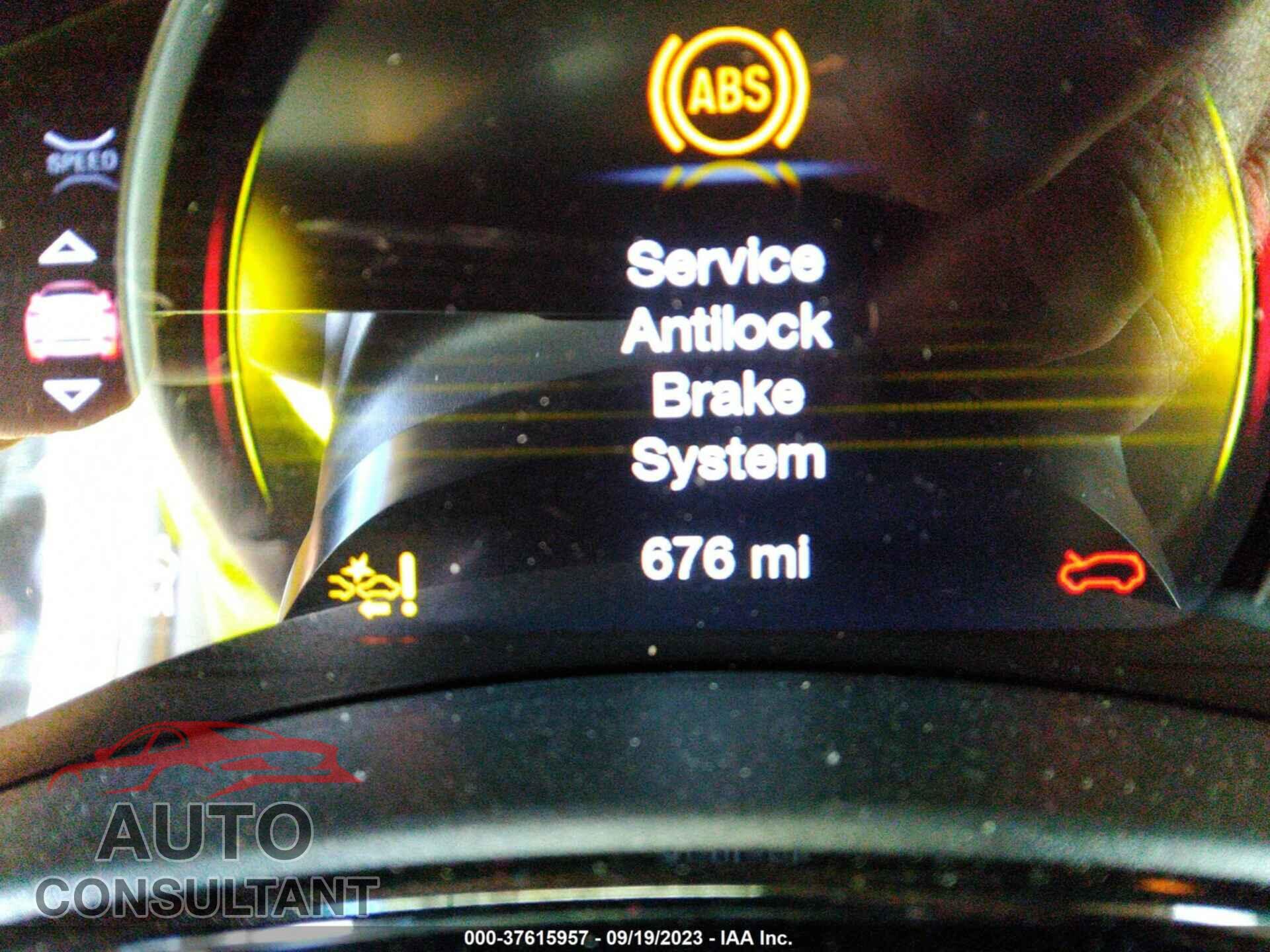 DODGE DURANGO 2023 - 1C4SDJCT4PC618147