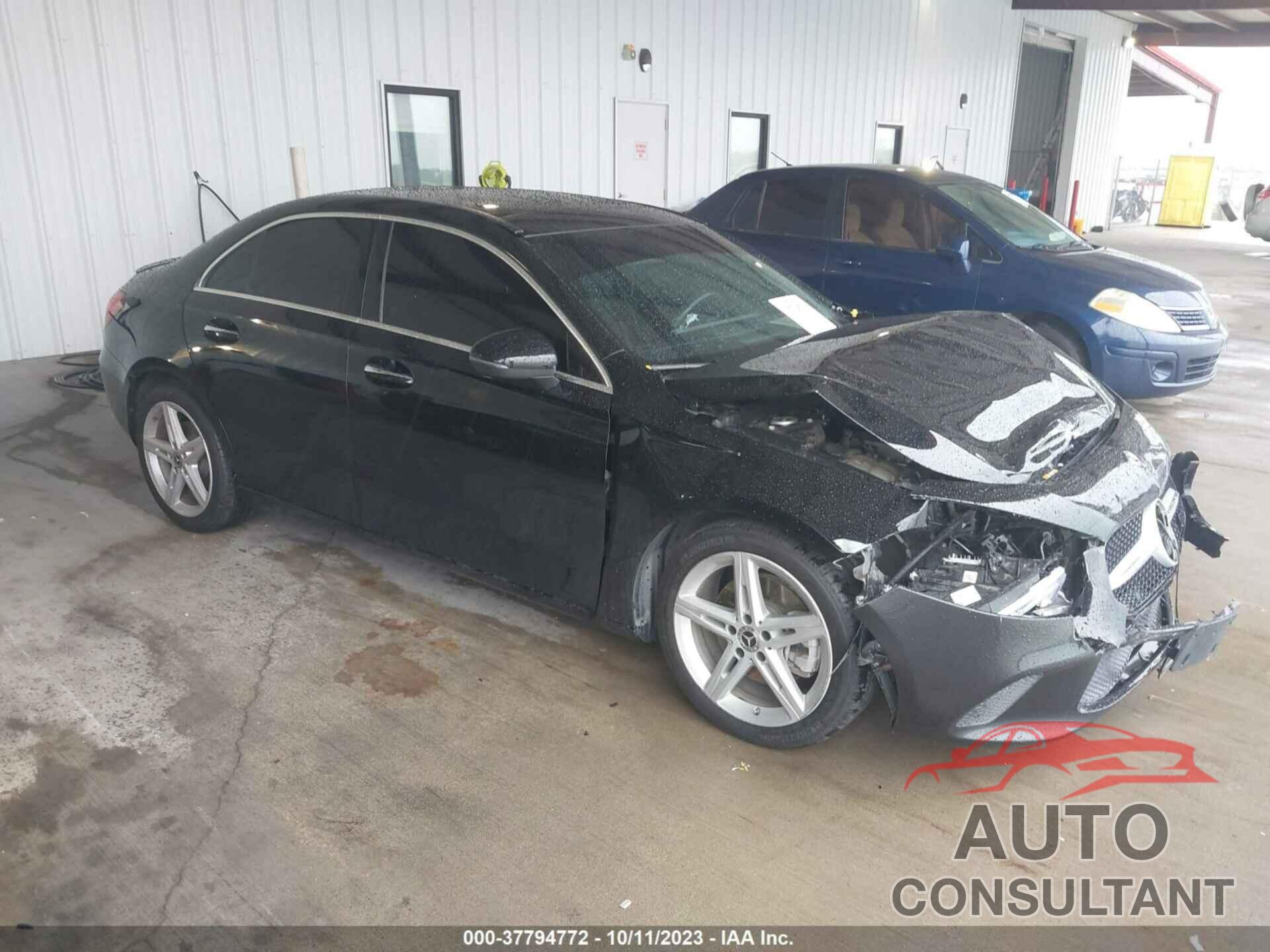 MERCEDES-BENZ A 220 2020 - W1K3G4EB8LJ225698