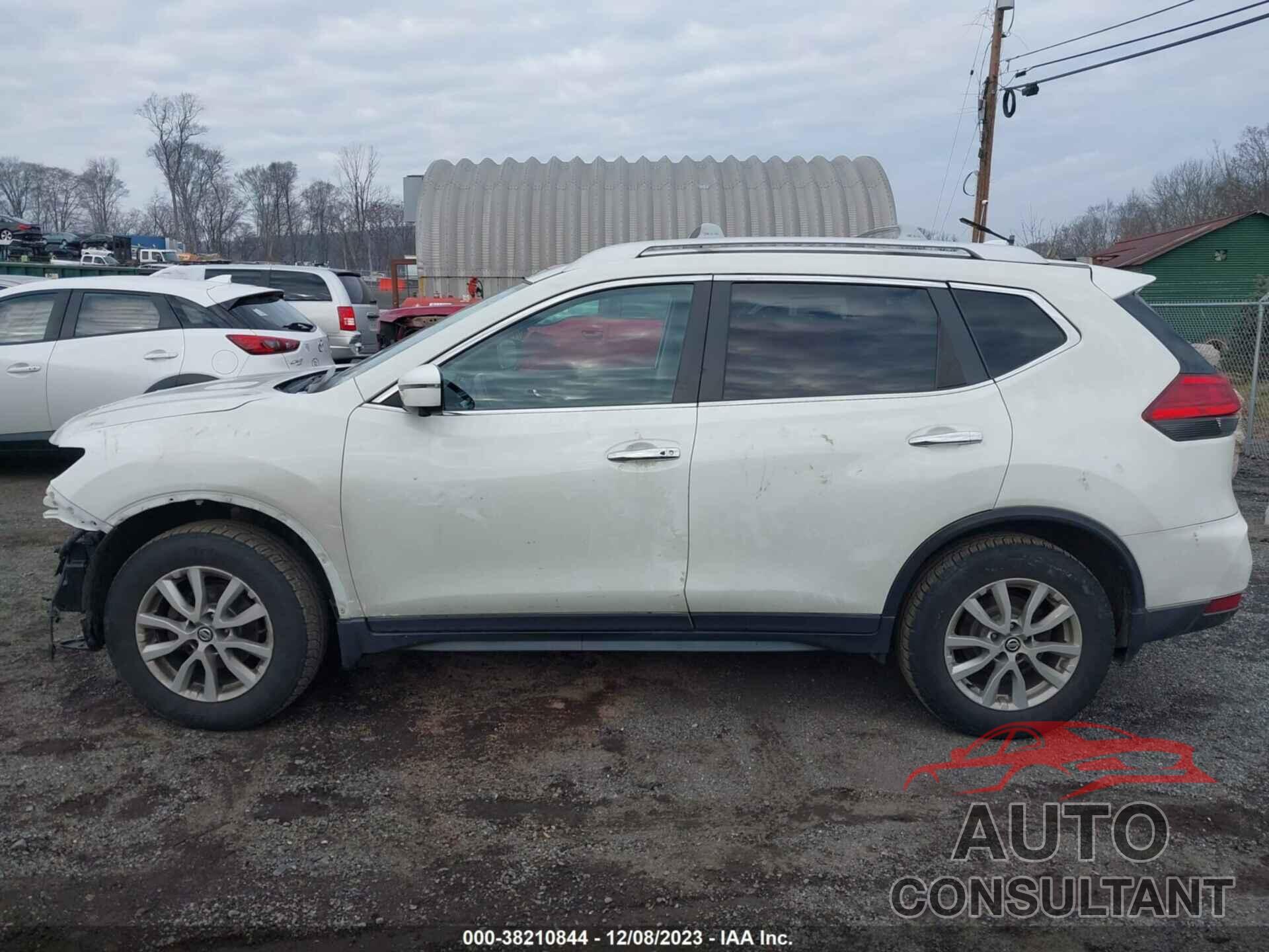 NISSAN ROGUE 2017 - KNMAT2MVXHP552184