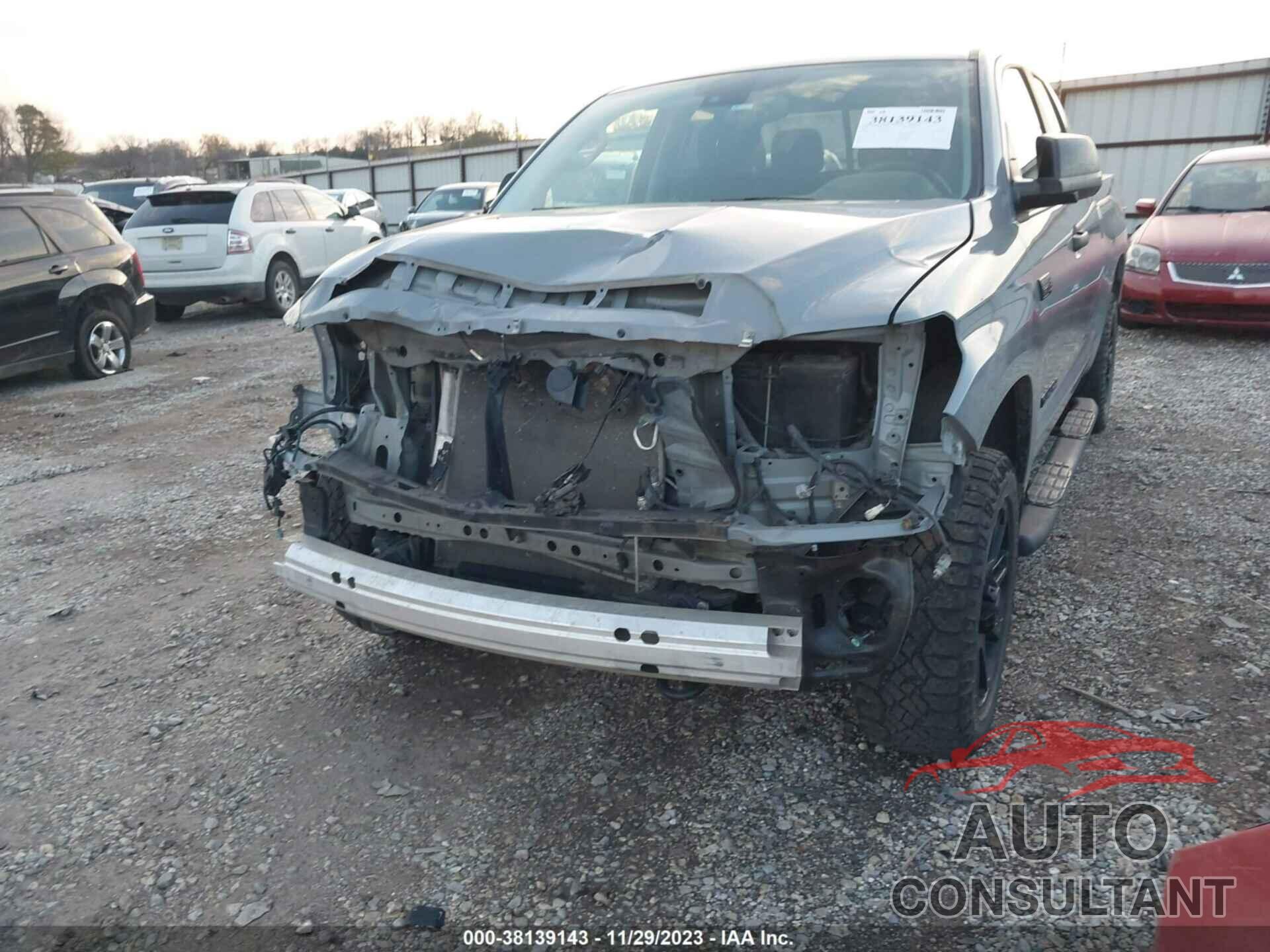 TOYOTA TUNDRA 2020 - 5TFUY5F15LX872550