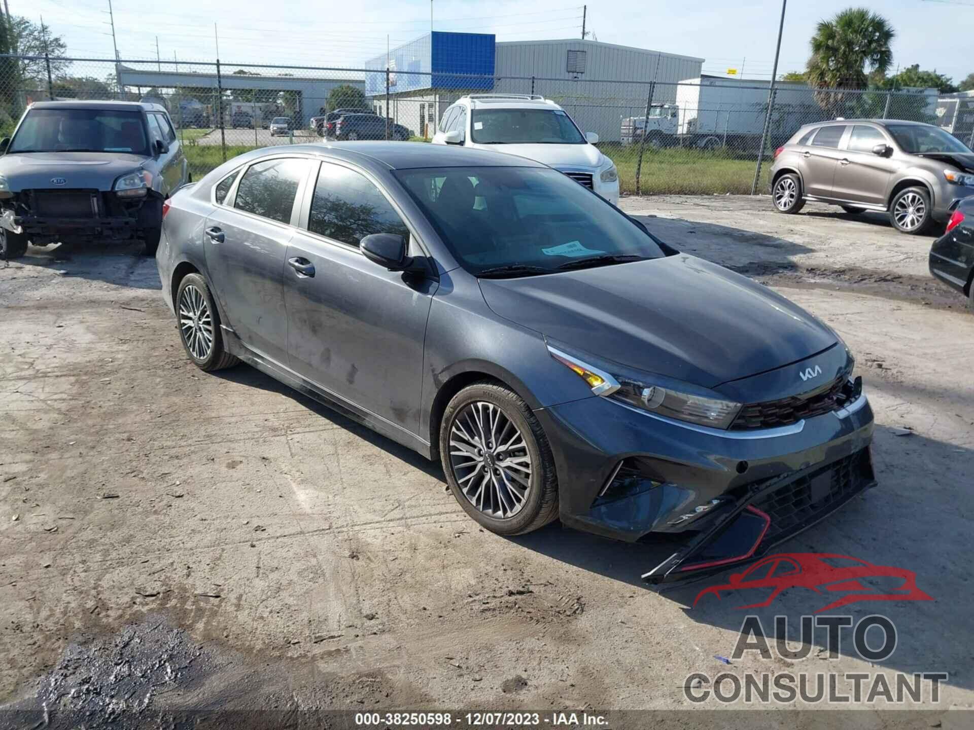 KIA FORTE 2023 - 3KPF54AD7PE610953