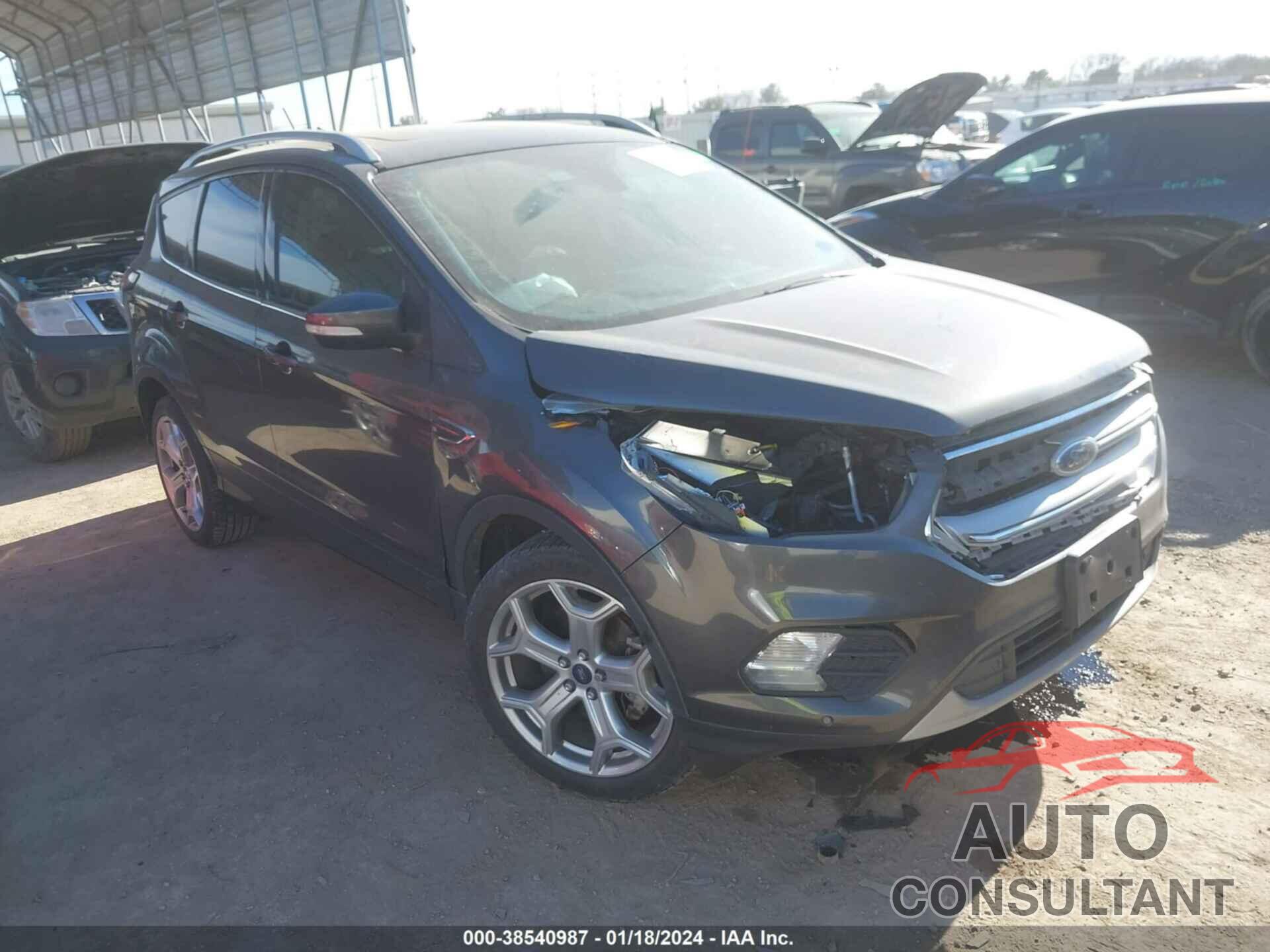 FORD ESCAPE 2018 - 1FMCU9J99JUA67026