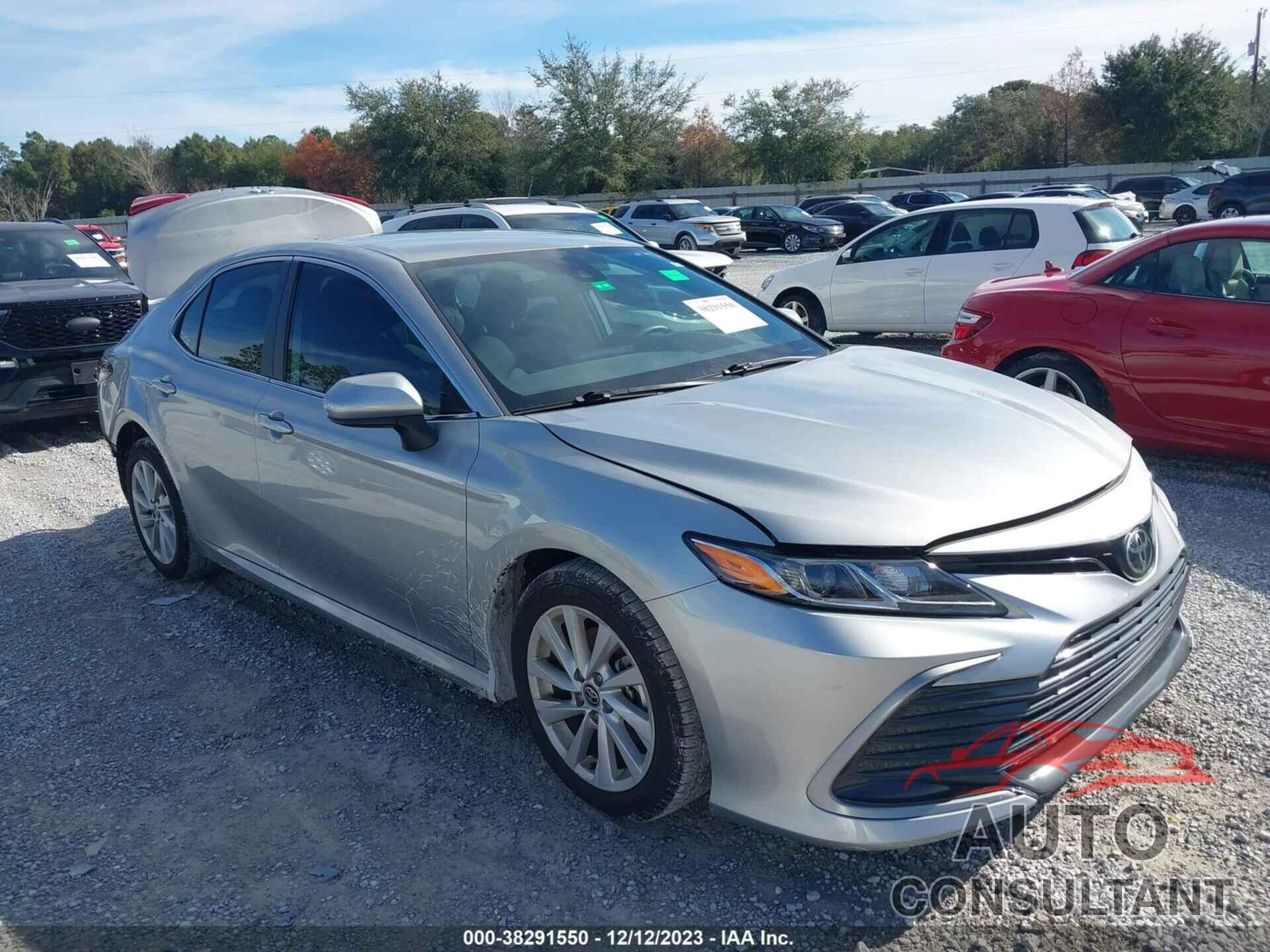 TOYOTA CAMRY 2021 - 4T1C11AK6MU493502