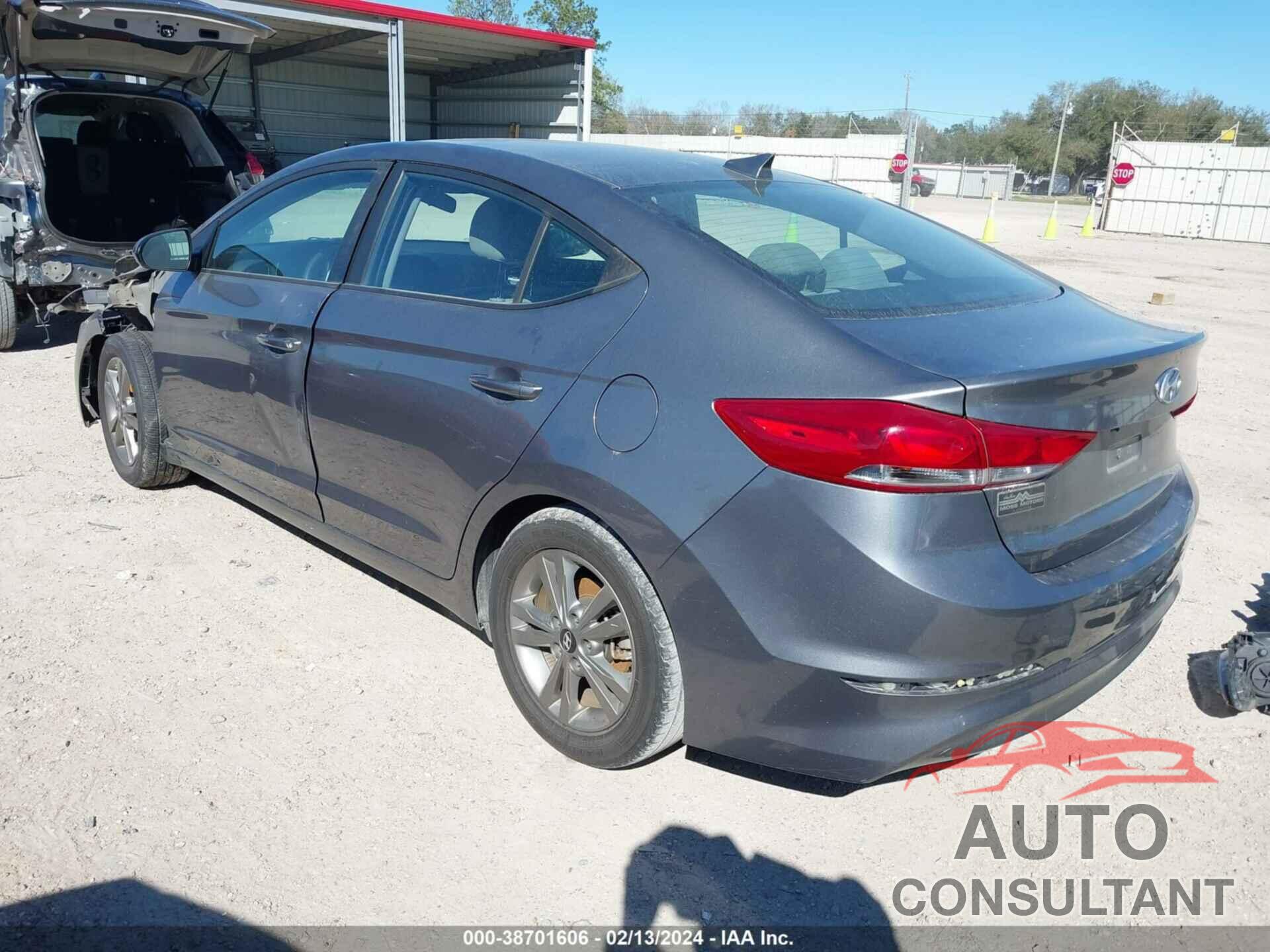 HYUNDAI ELANTRA 2018 - 5NPD84LF4JH240206