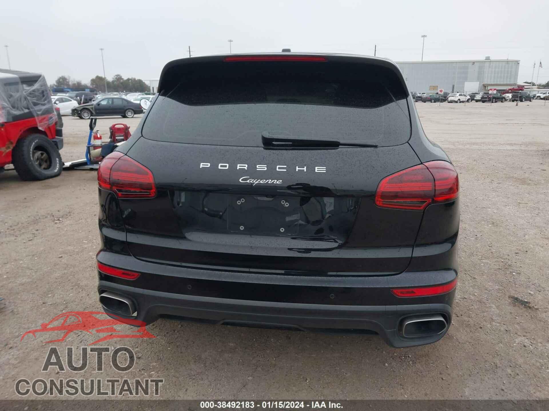 PORSCHE CAYENNE 2017 - WP1AA2A25HKA87938