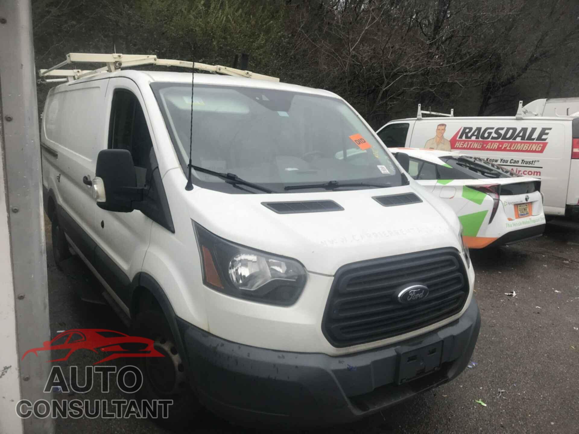 FORD TRANSIT 2017 - 1FTYR1YM9HKB33250