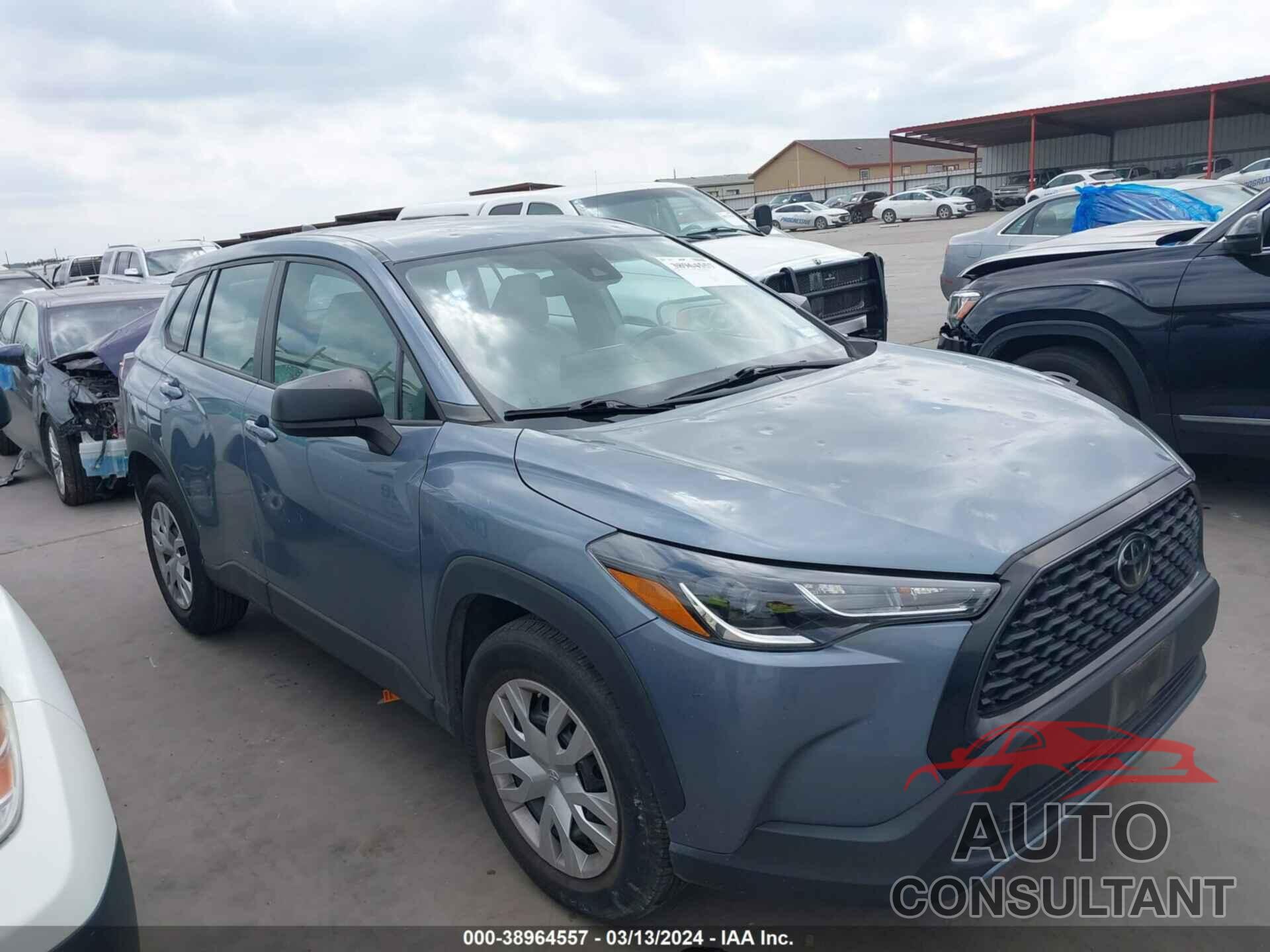TOYOTA COROLLA CROSS 2022 - 7MUAAAAG5NV006521
