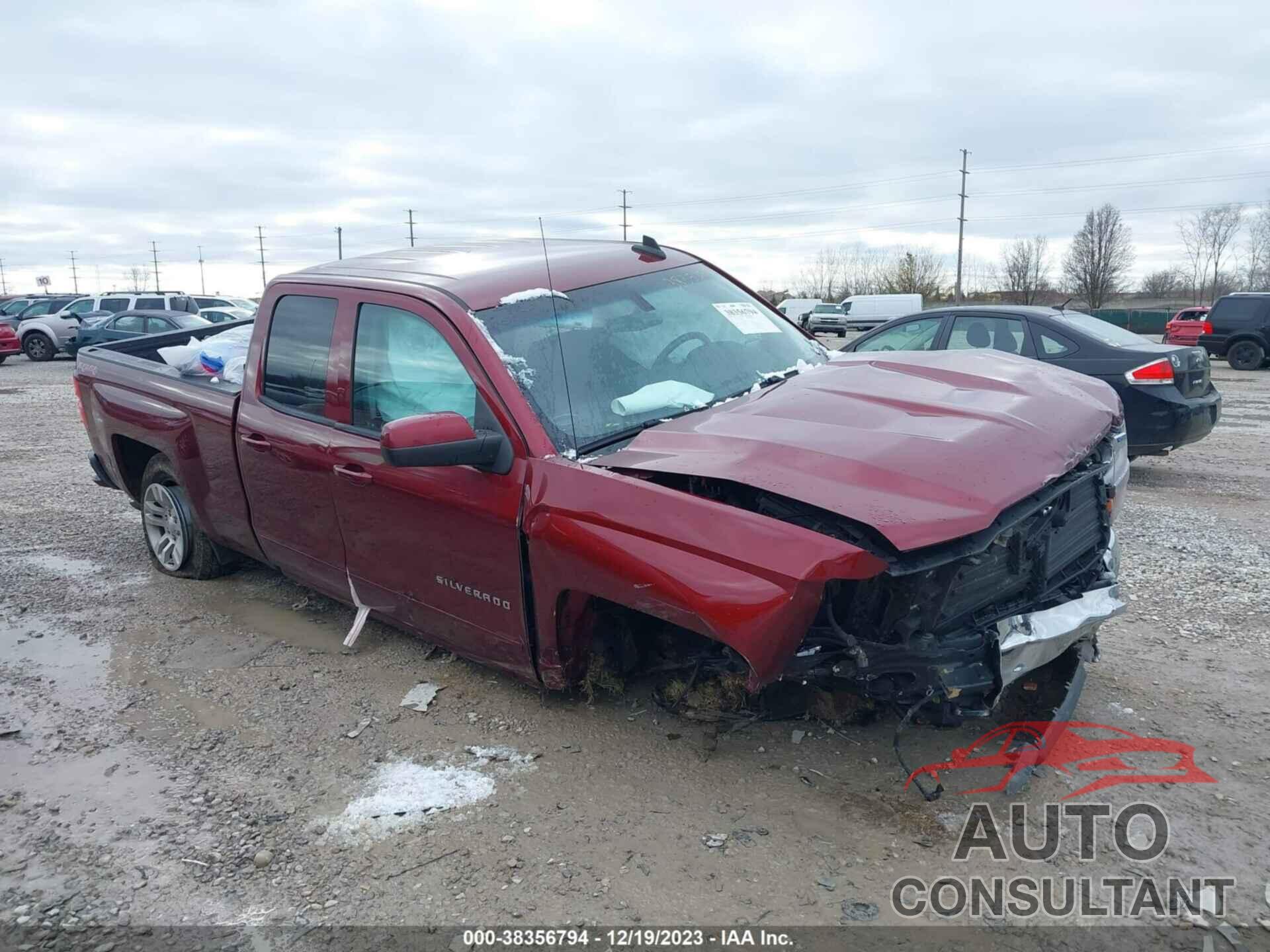 CHEVROLET SILVERADO 1500 2017 - 1GCVKREC3HZ142230