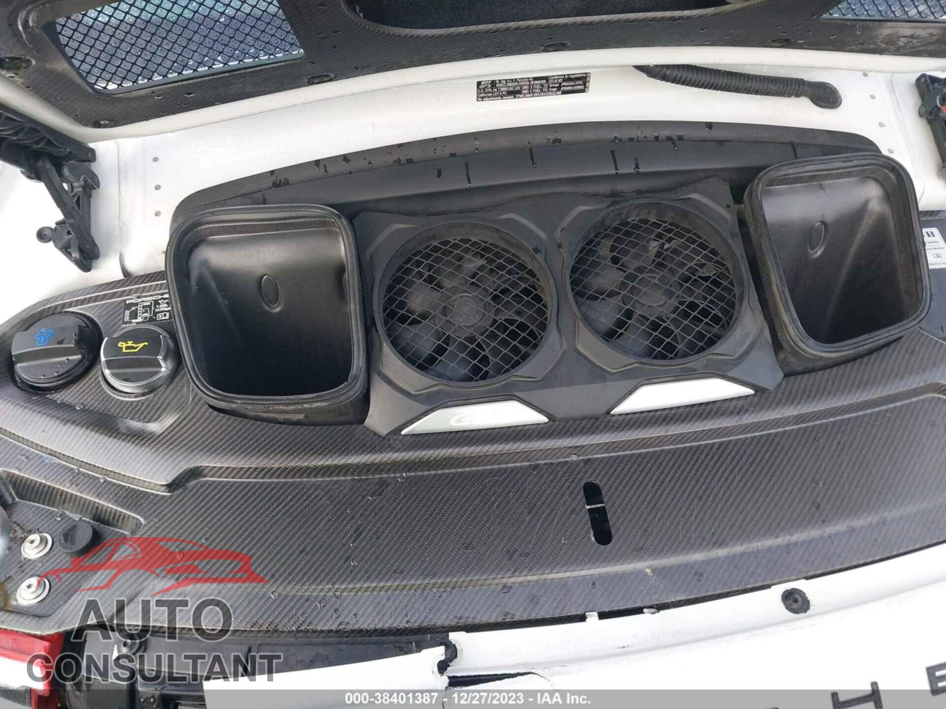 PORSCHE 911 2018 - WP0AC2A92JS174274