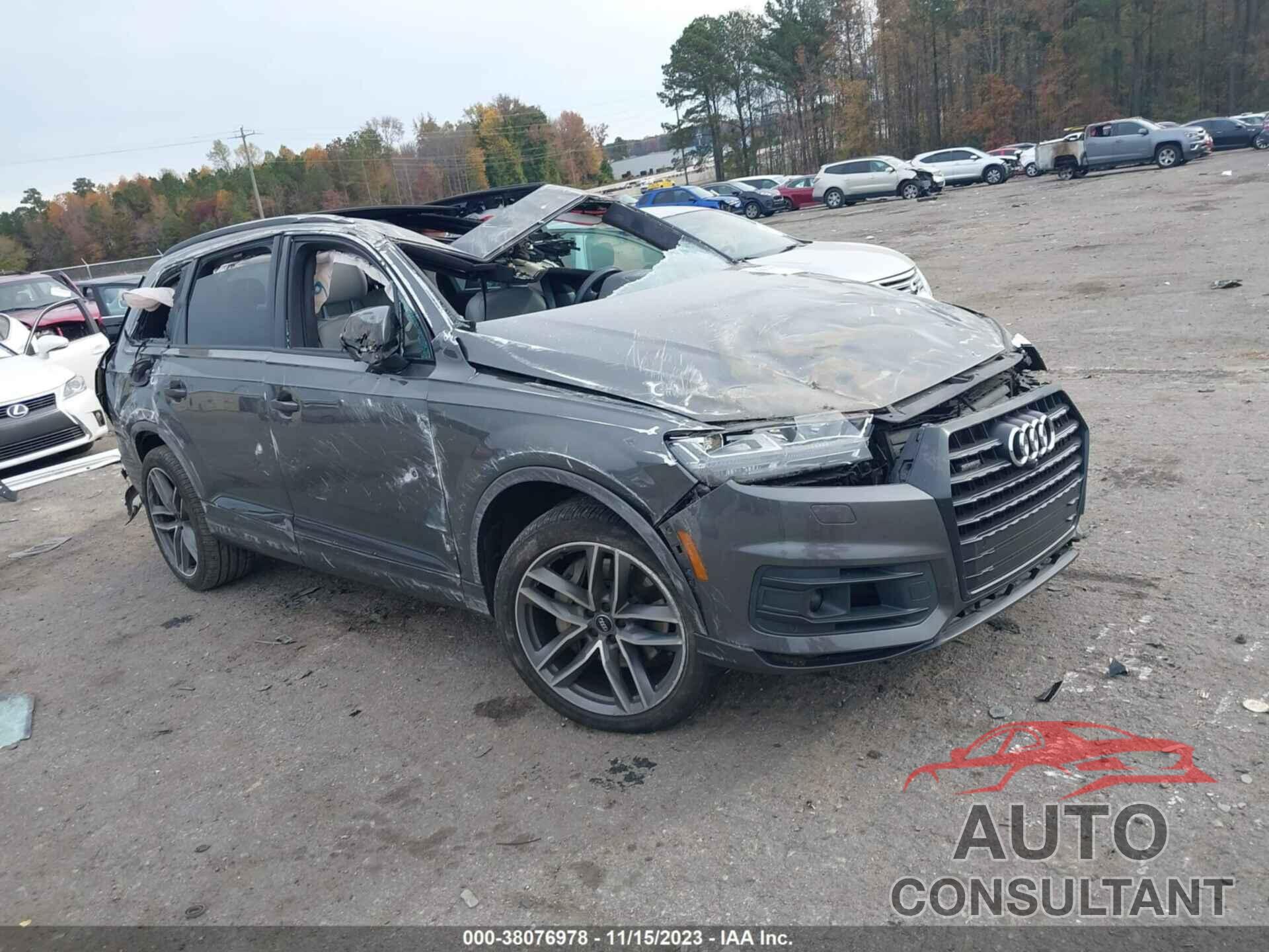 AUDI Q7 2018 - WA1VAAF71JD033512