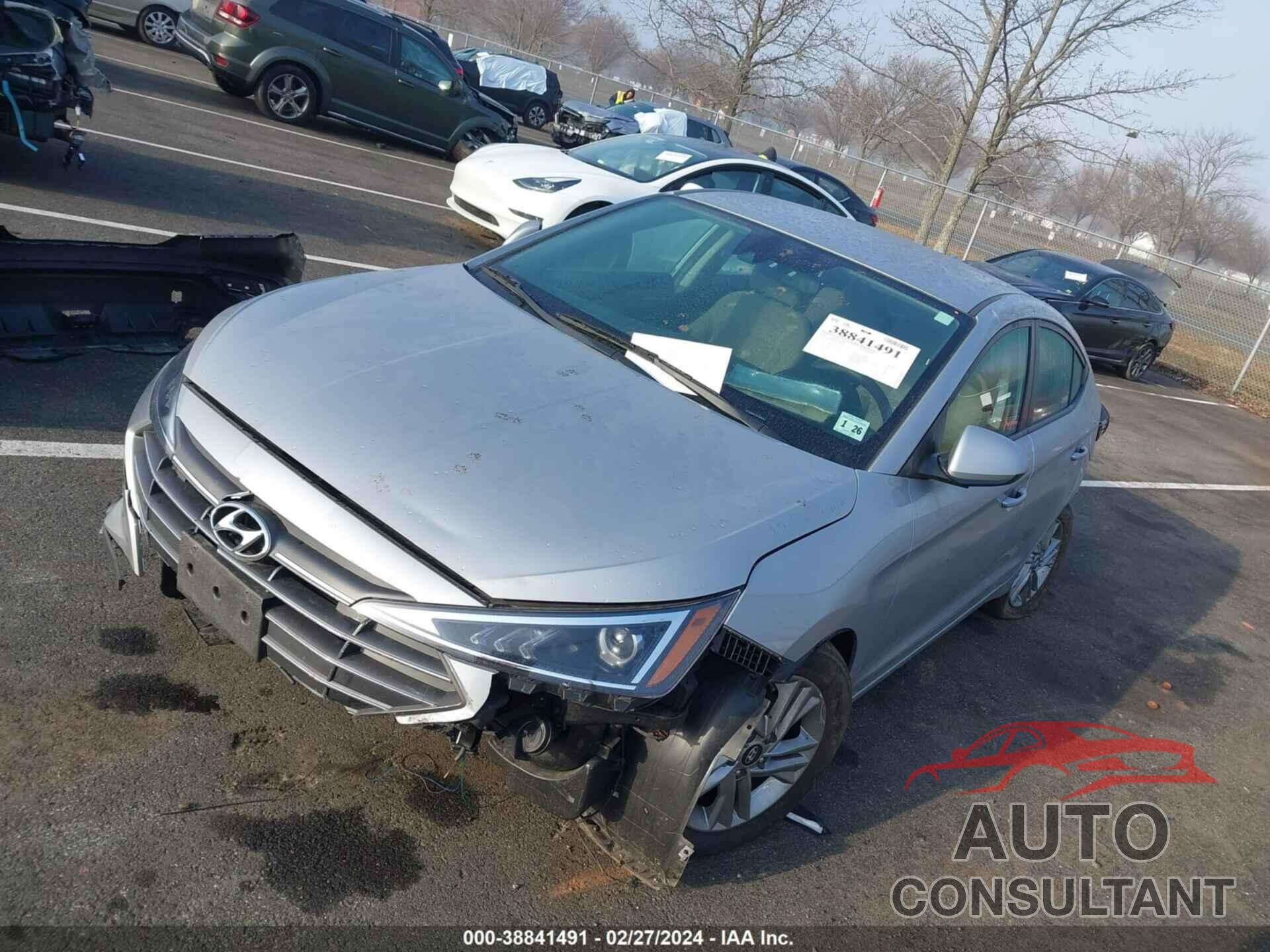 HYUNDAI ELANTRA 2020 - KMHD84LF4LU099545