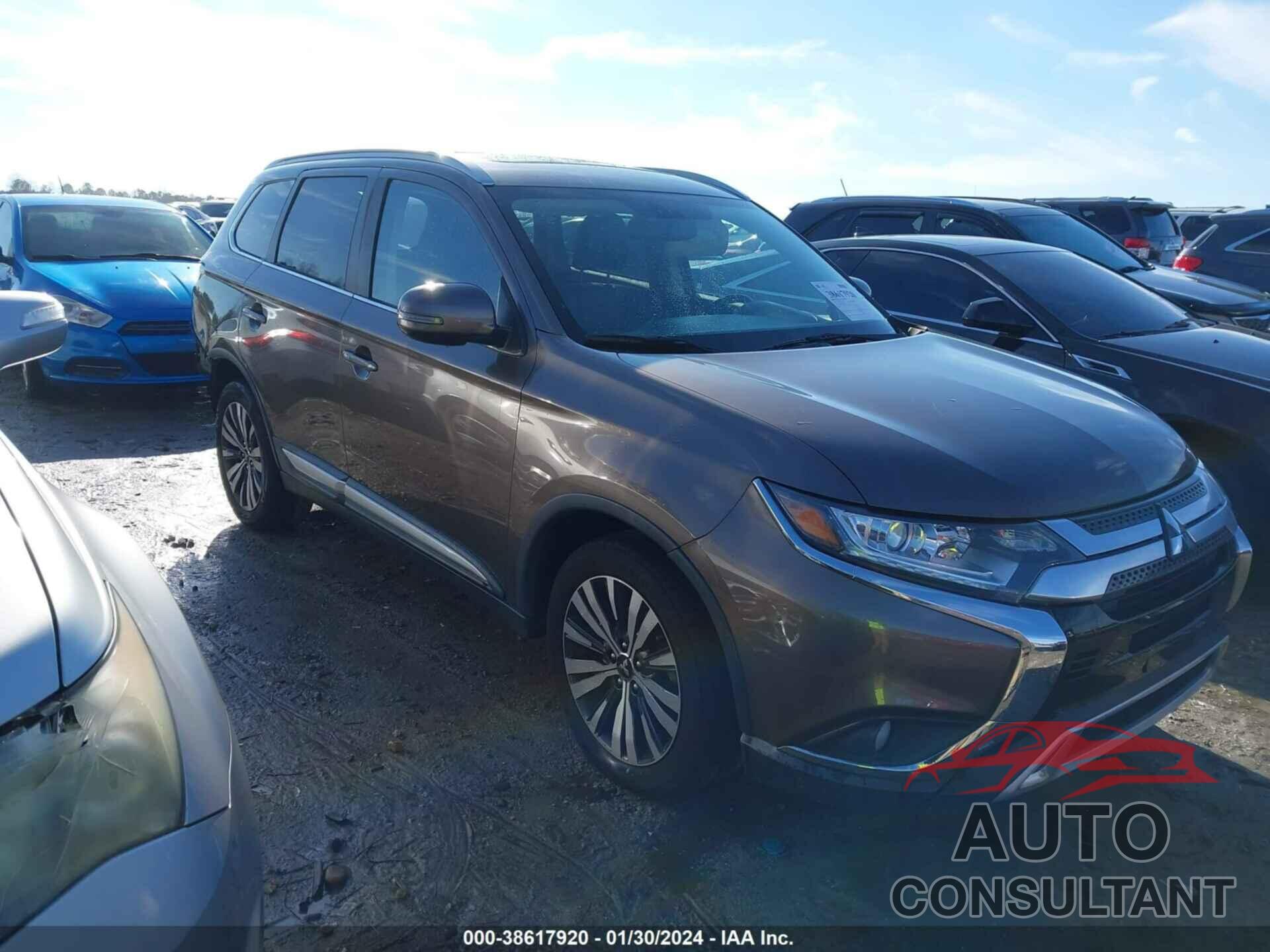 MITSUBISHI OUTLANDER 2019 - JA4AD3A33KZ031142