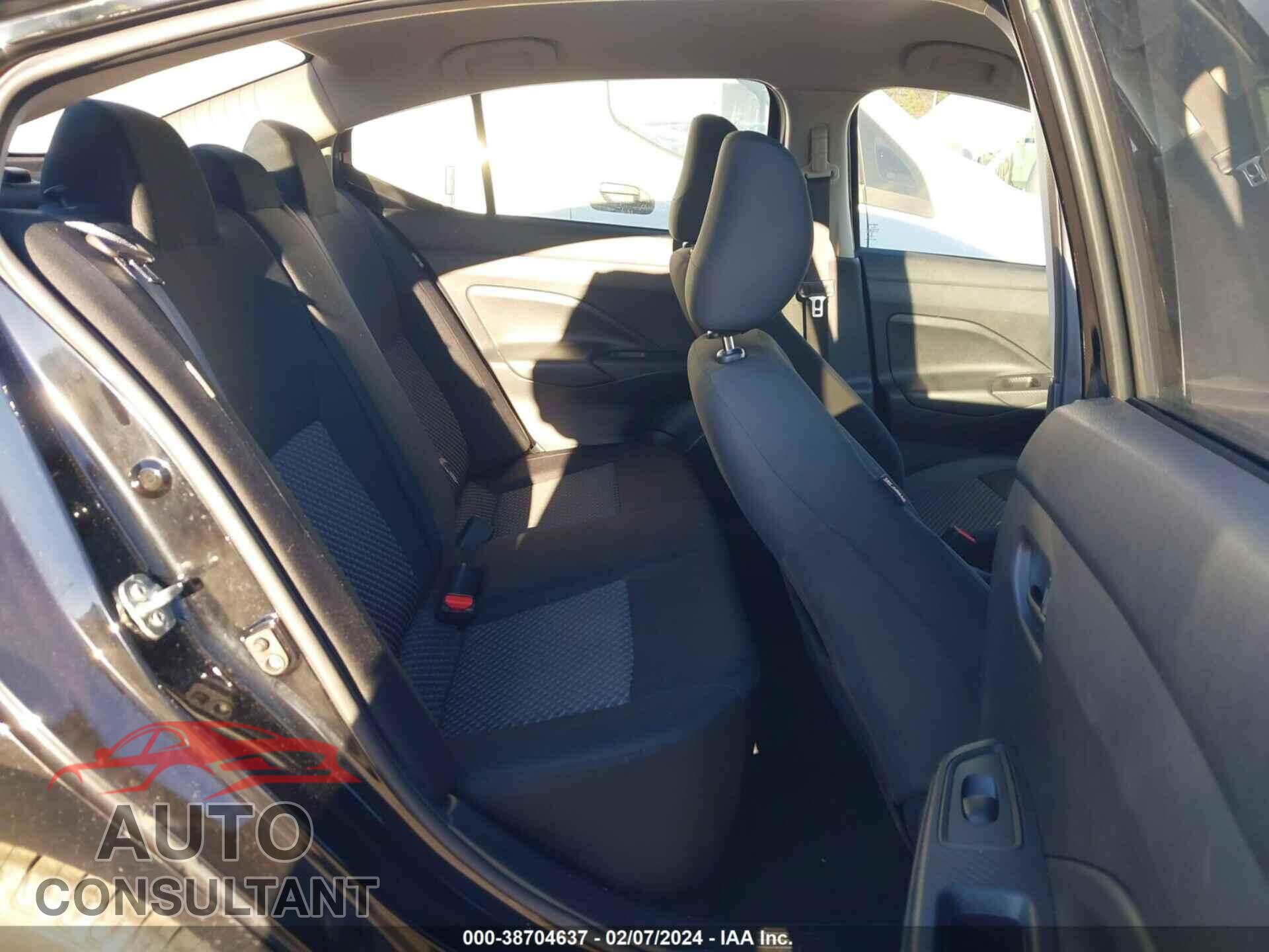 NISSAN VERSA 2020 - 3N1CN8DV6LL801044