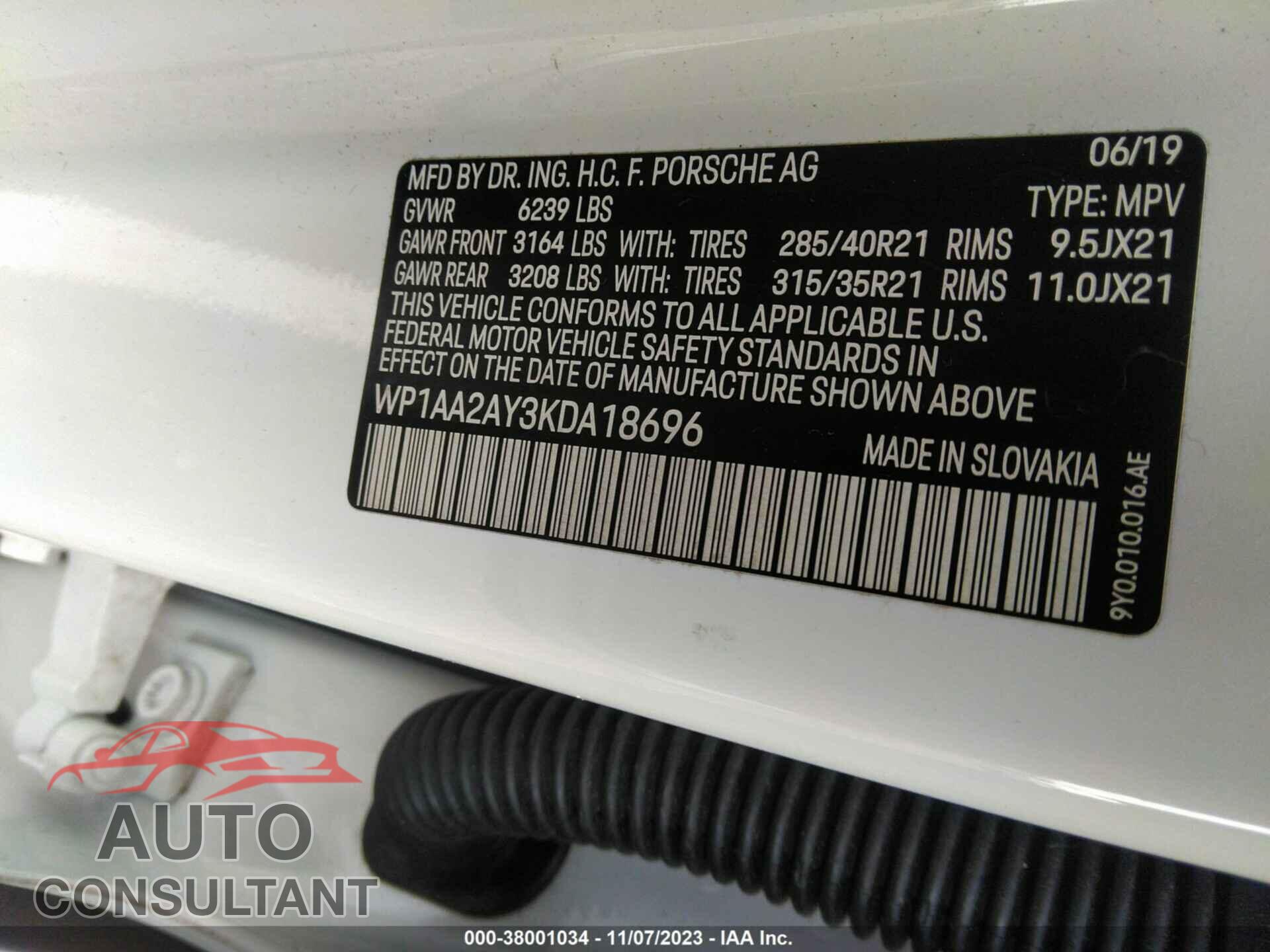 PORSCHE CAYENNE 2019 - WP1AA2AY3KDA18696