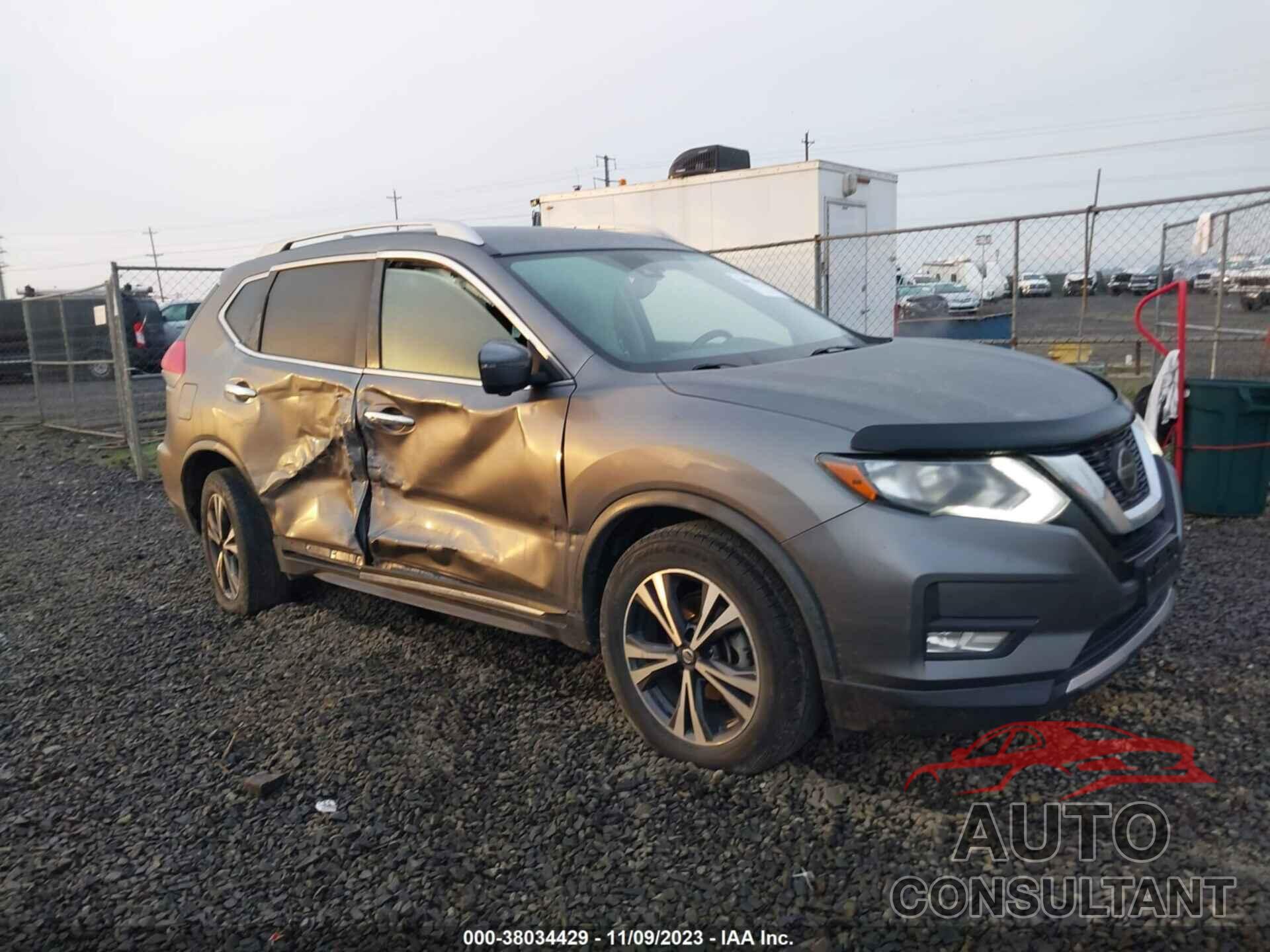 NISSAN ROGUE 2018 - JN8AT2MV7JW319055