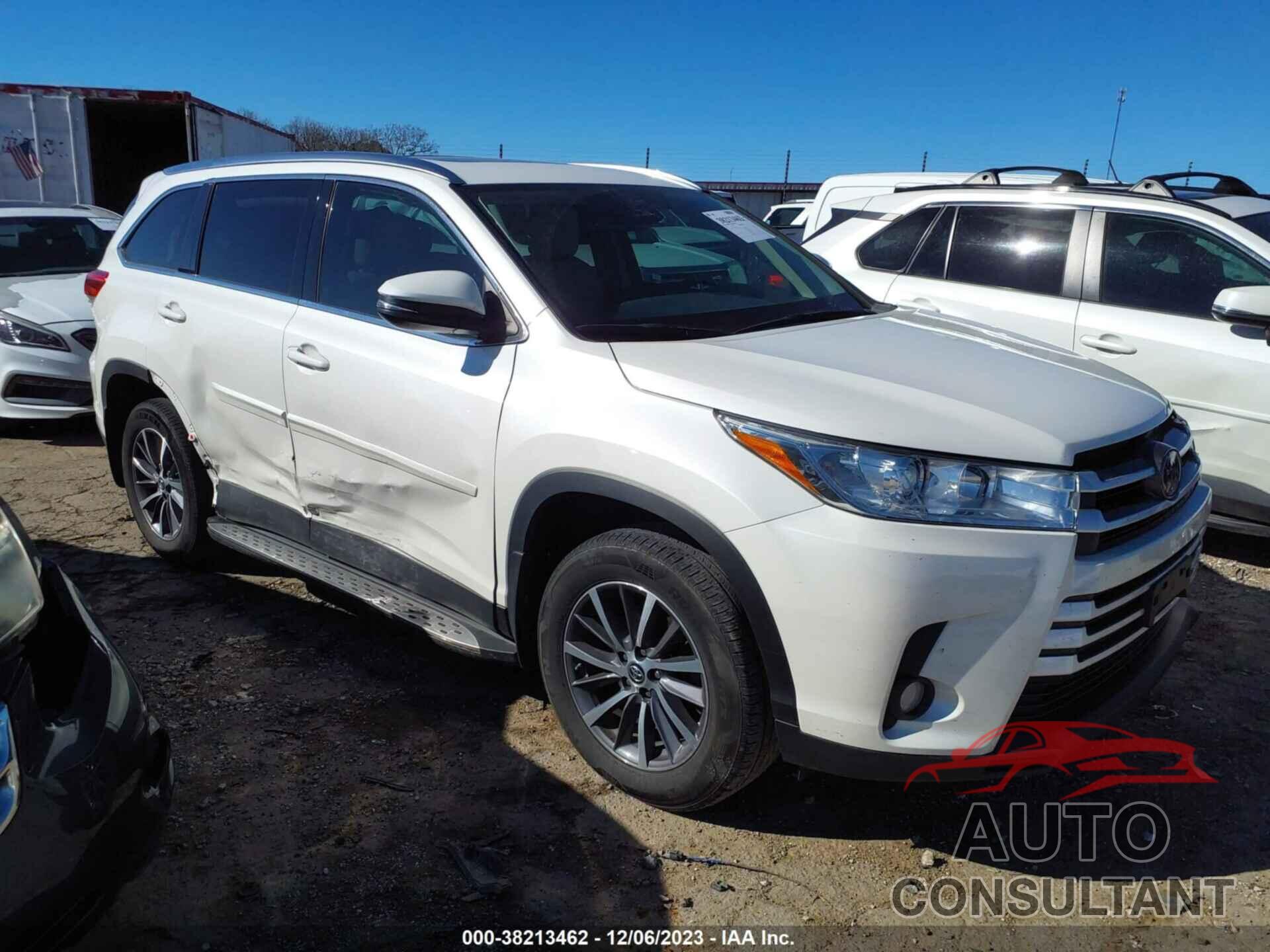 TOYOTA HIGHLANDER 2019 - 5TDJZRFH7KS565485