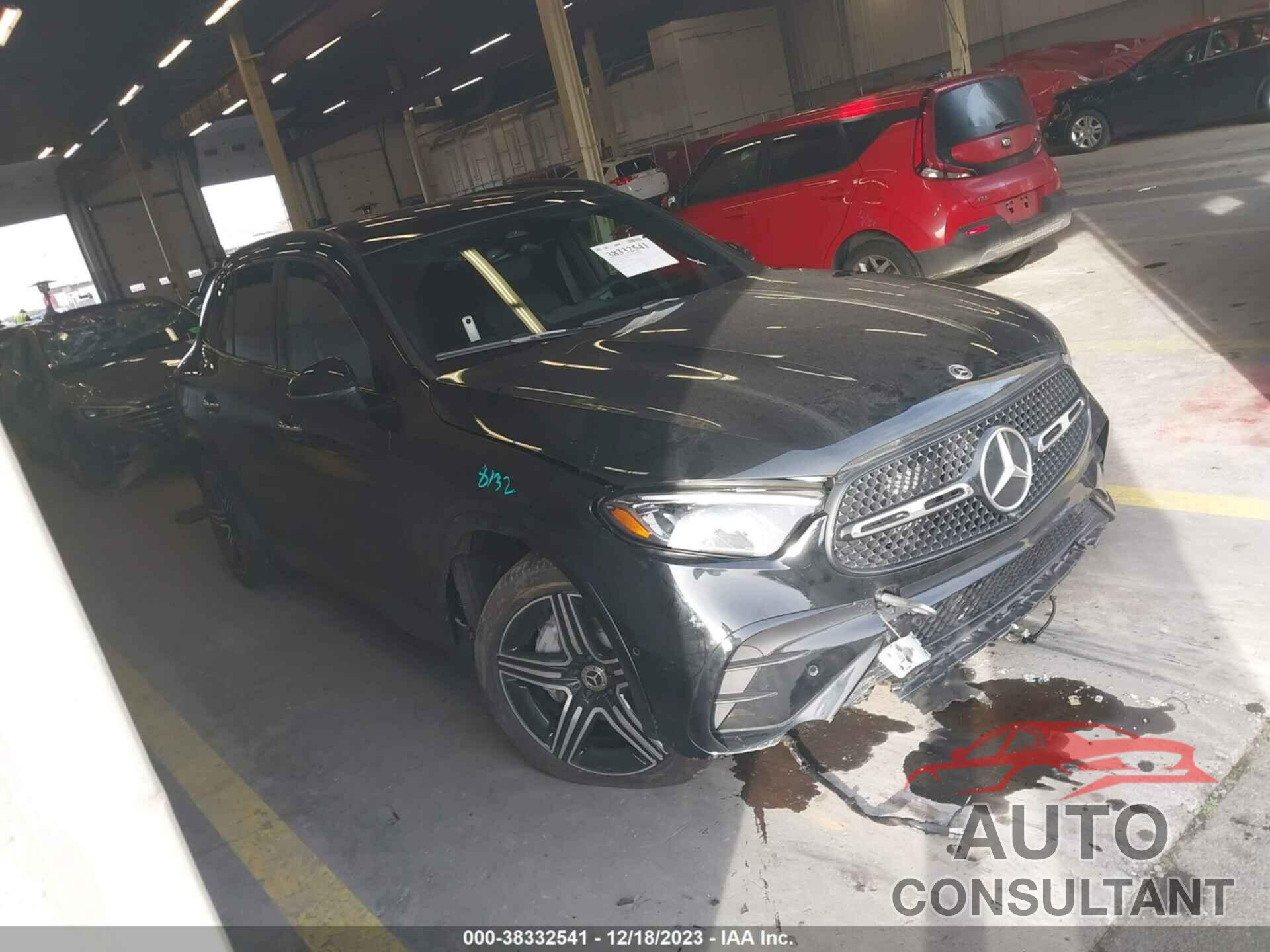 MERCEDES-BENZ GLC 300 2023 - W1NKM4HBXPF057431