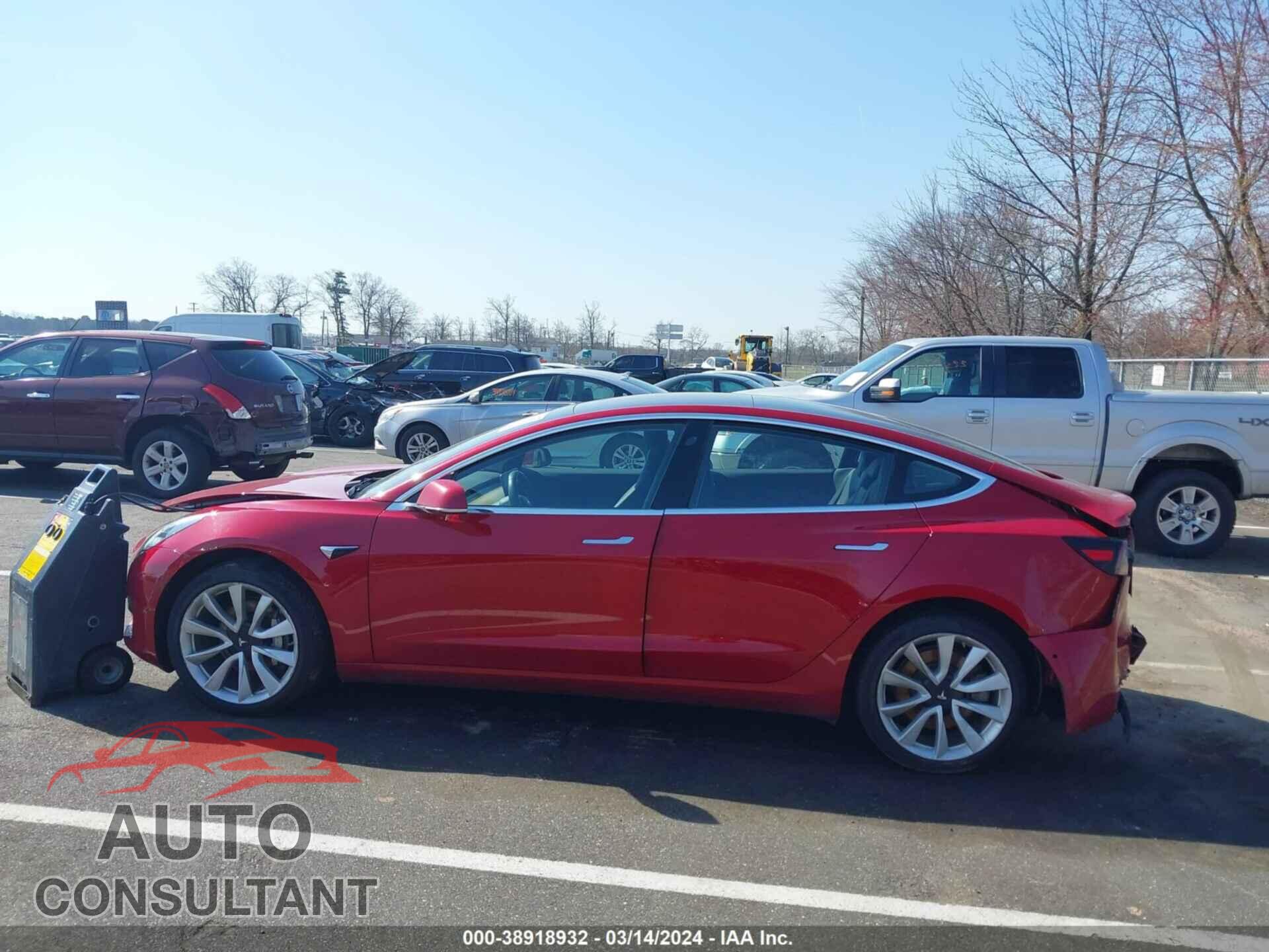 TESLA MODEL 3 2018 - 5YJ3E1EB9JF087978