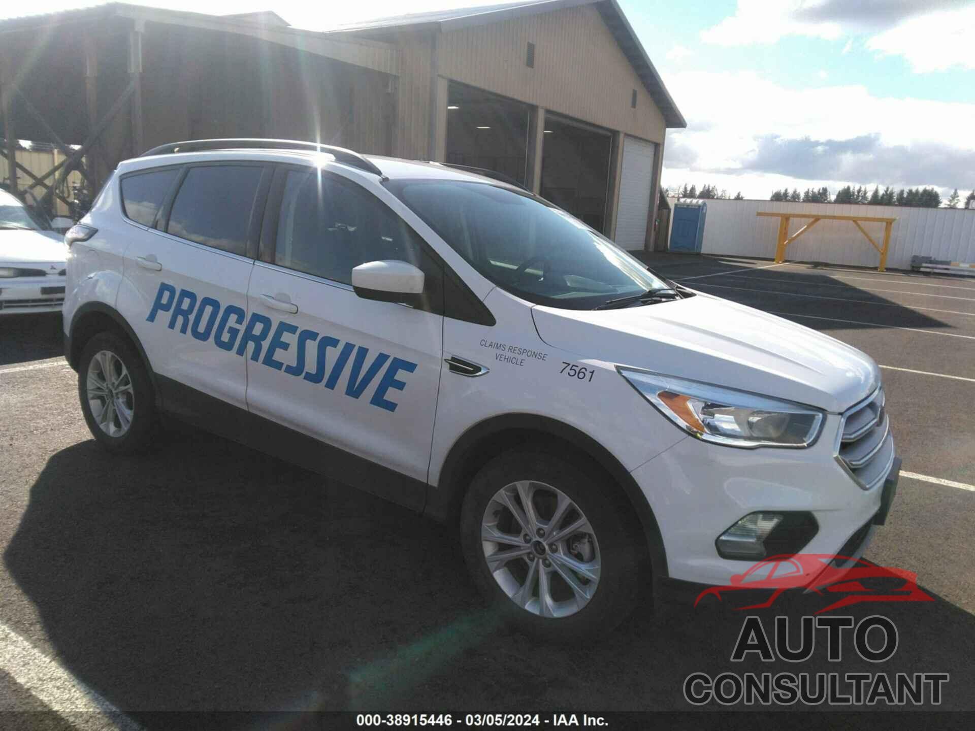 FORD ESCAPE 2018 - 1FMCU9GD3JUB17561