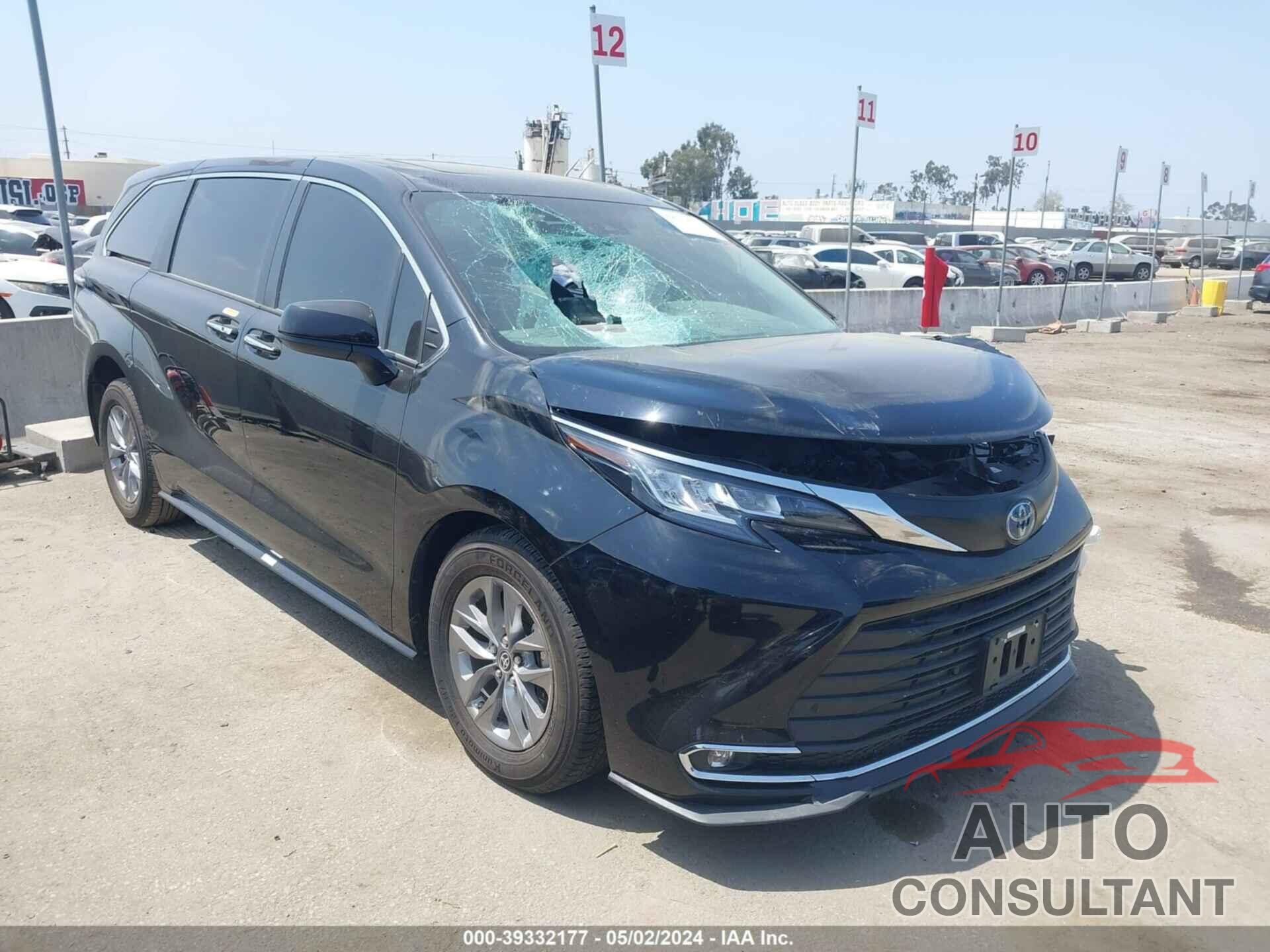 TOYOTA SIENNA 2022 - 5TDYRKECXNS130833