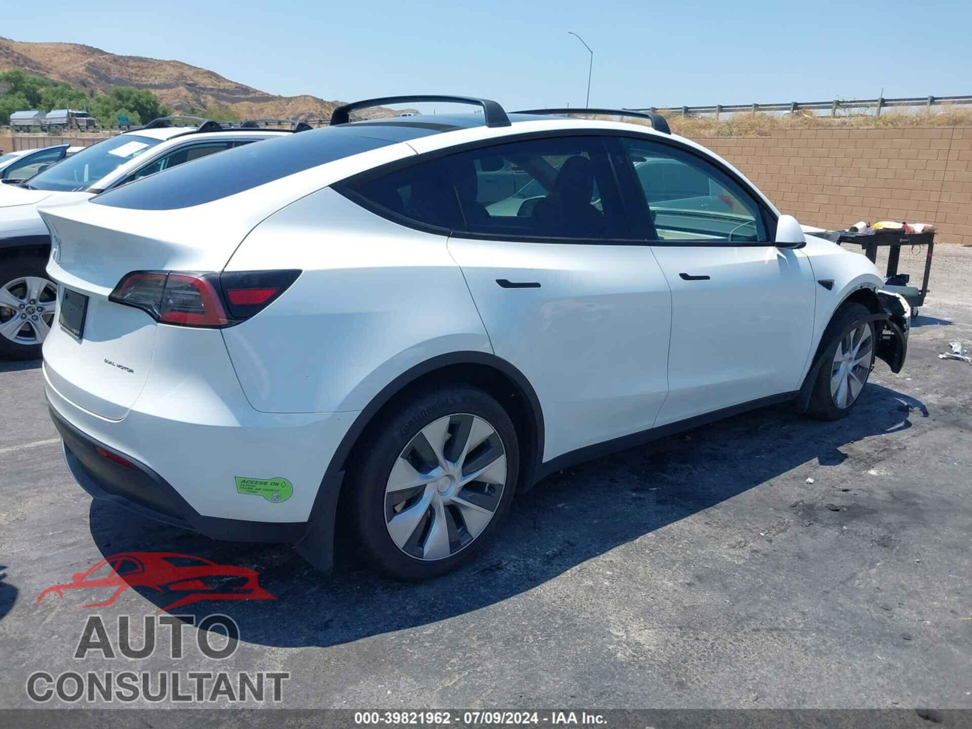 TESLA MODEL Y 2023 - 7SAYGDEE4PF618575