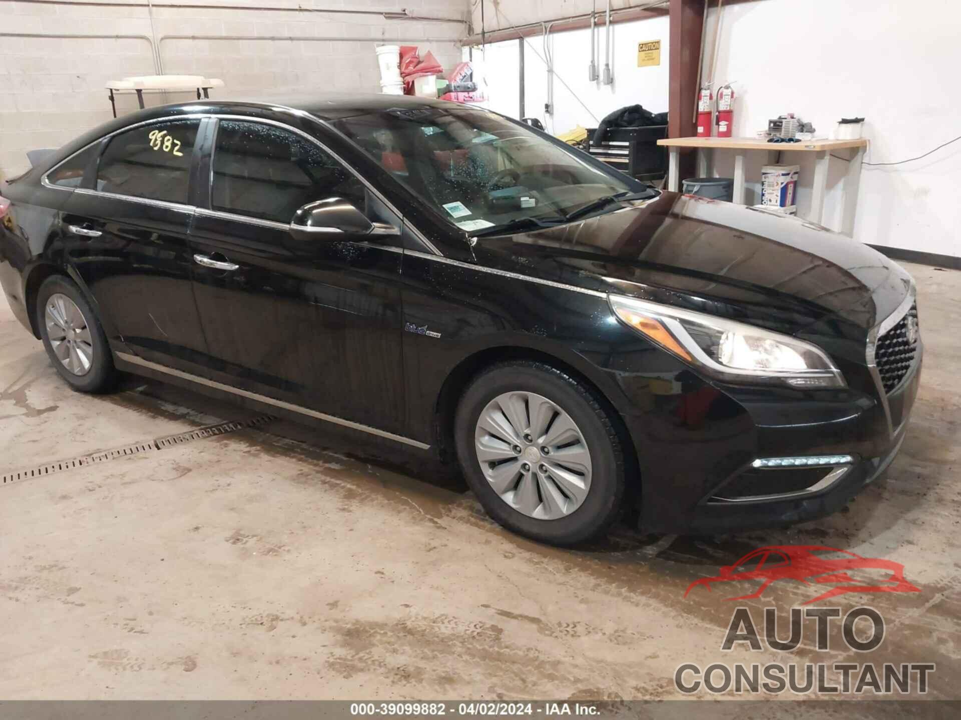 HYUNDAI SONATA 2016 - KMHE24L14GA016150