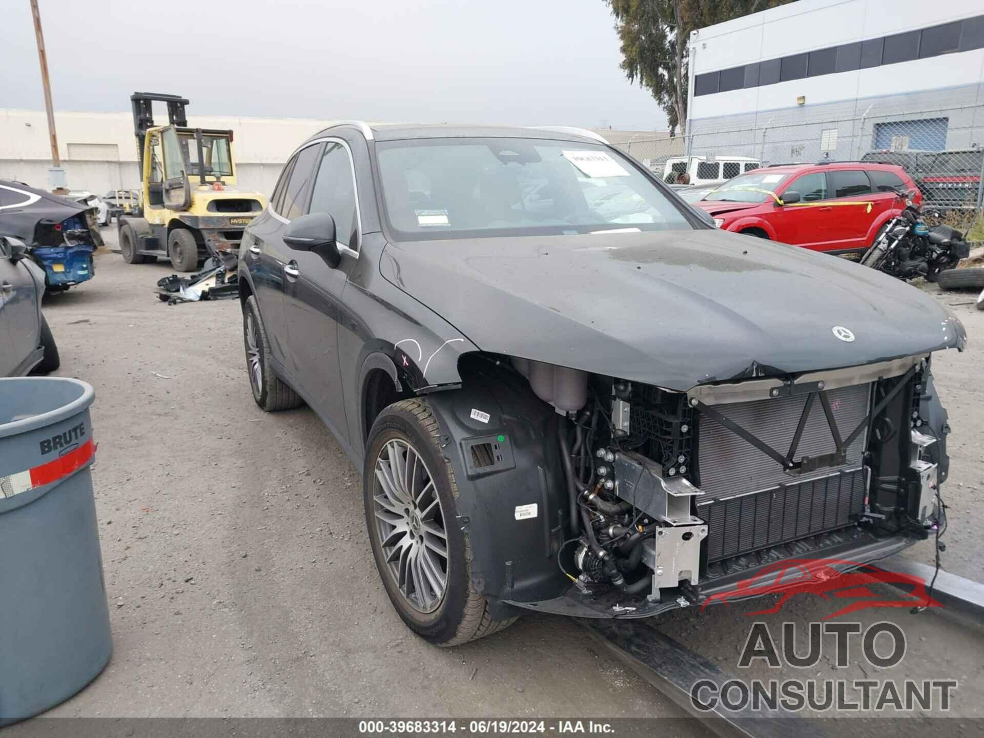 MERCEDES-BENZ GLC 300 2024 - W1NKM4HB4RF112443