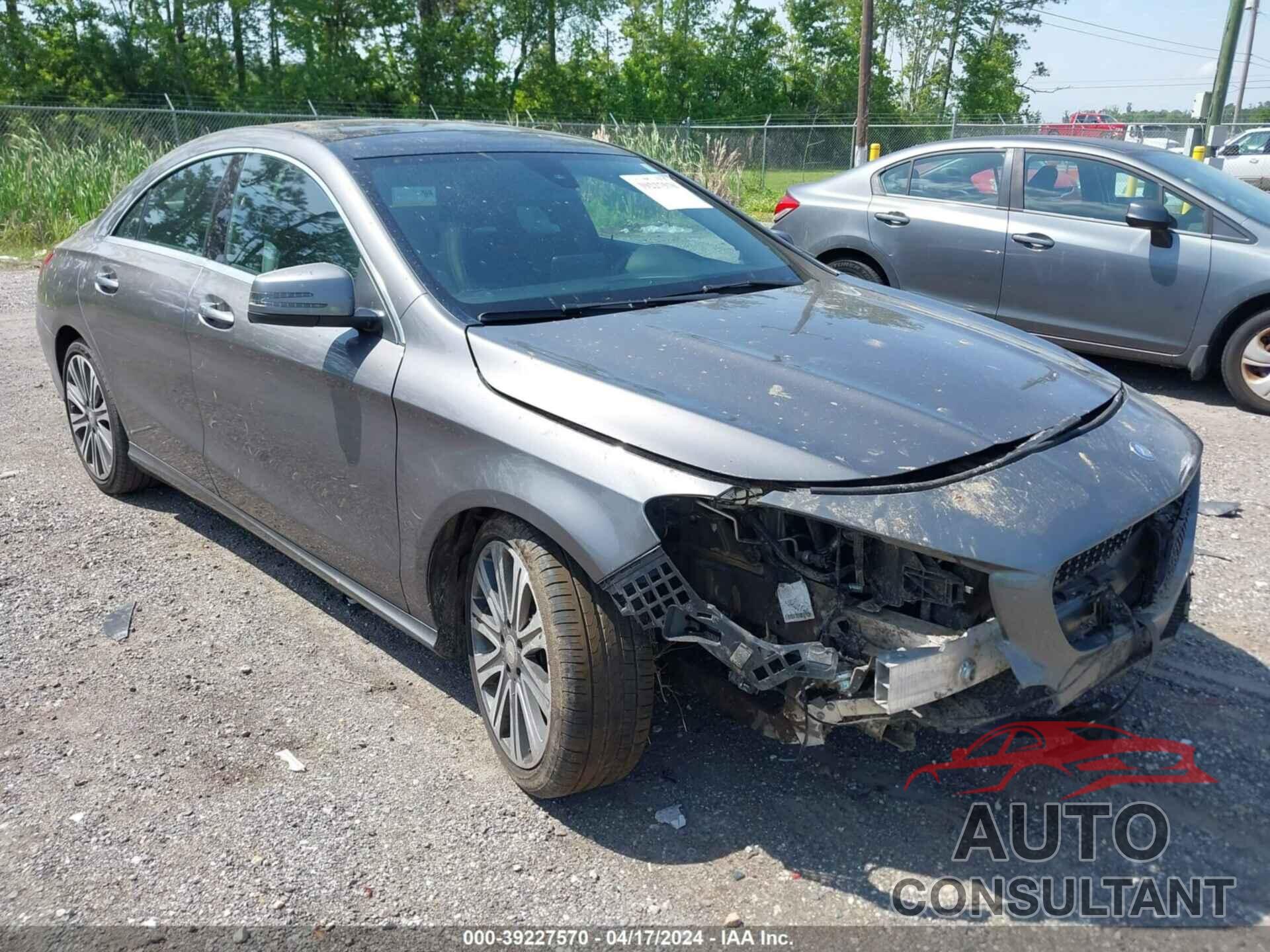 MERCEDES-BENZ CLA 250 2017 - WDDSJ4EB6HN438582