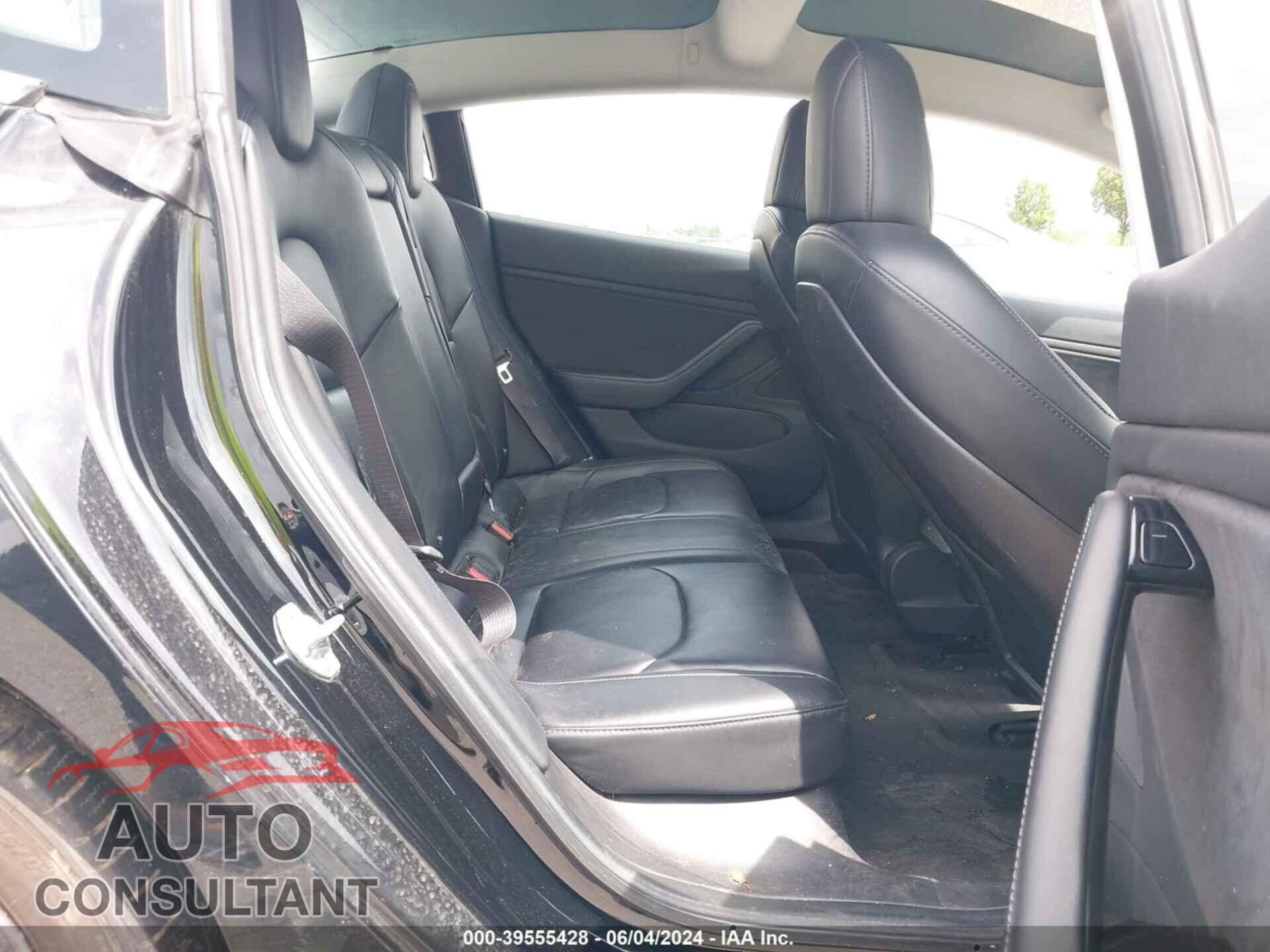 TESLA MODEL 3 2018 - 5YJ3E1EA0JF005854