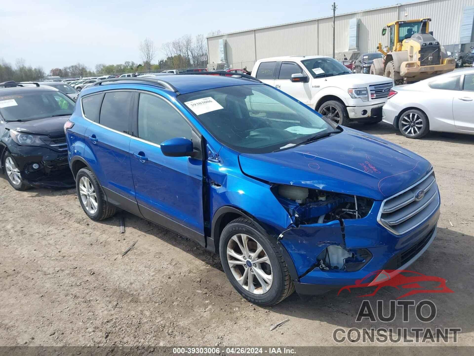 FORD ESCAPE 2017 - 1FMCU0GD1HUB92846