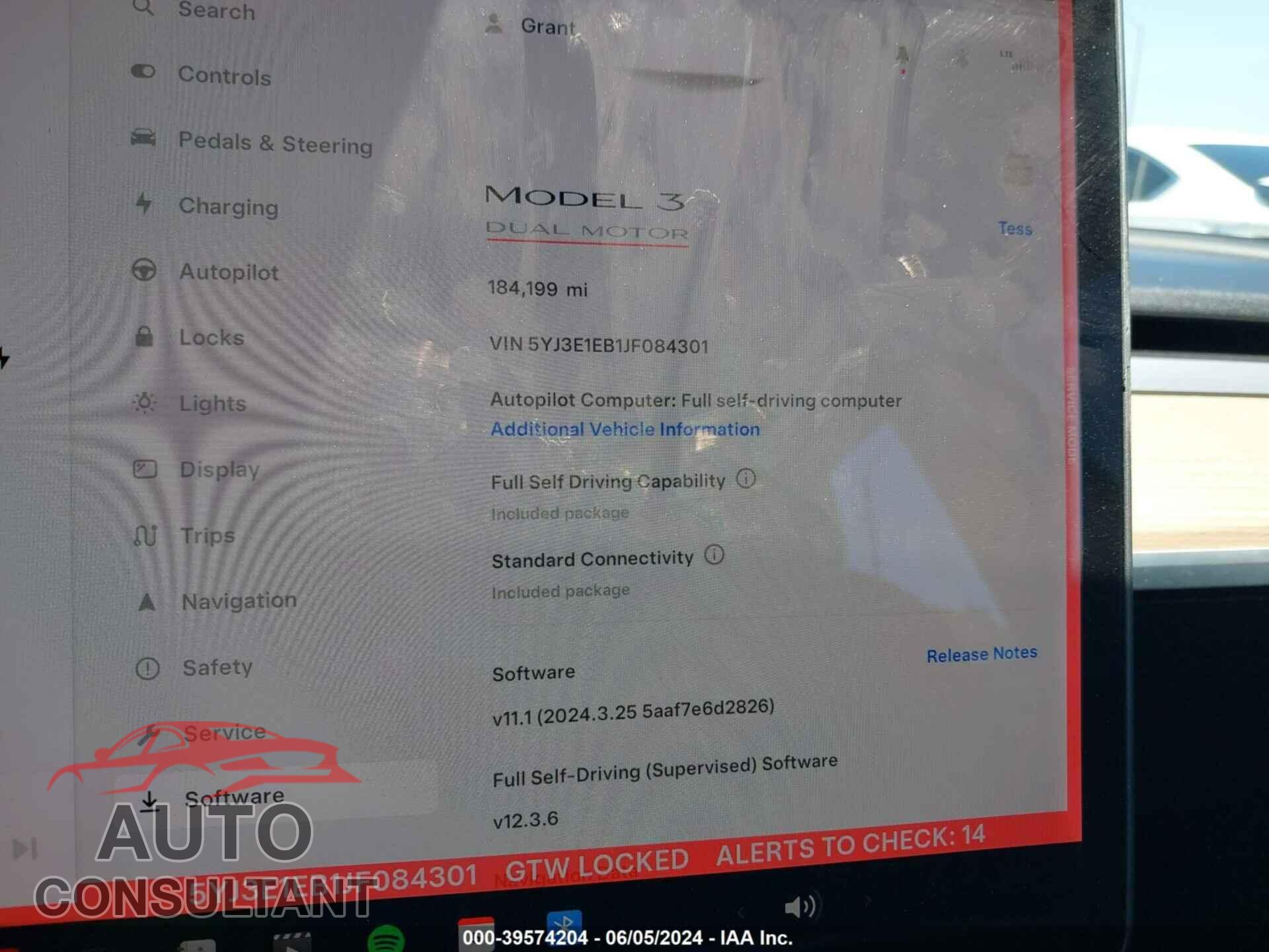 TESLA MODEL 3 2018 - 5YJ3E1EB1JF084301