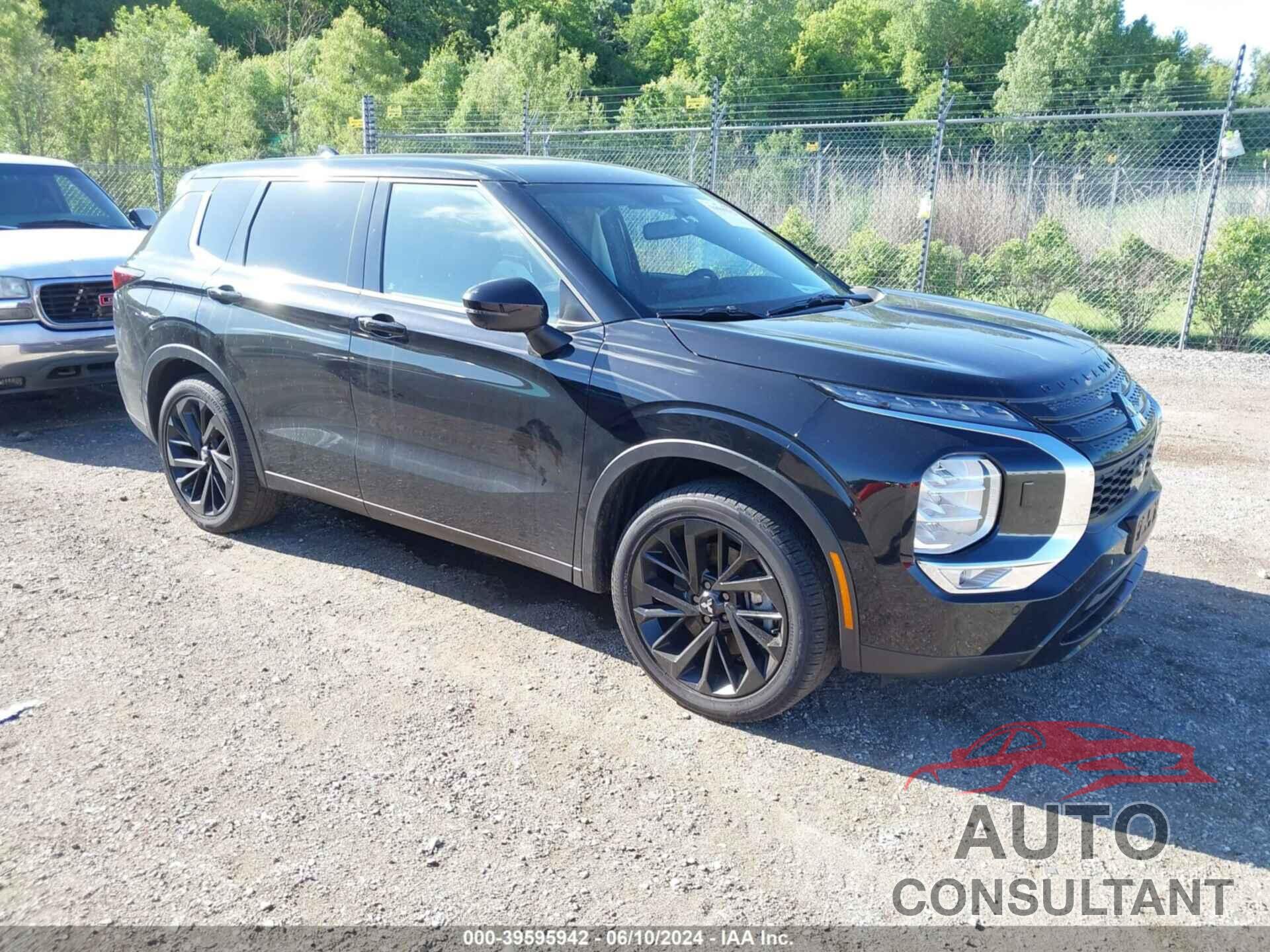 MITSUBISHI OUTLANDER 2023 - JA4J4UA88PZ019612