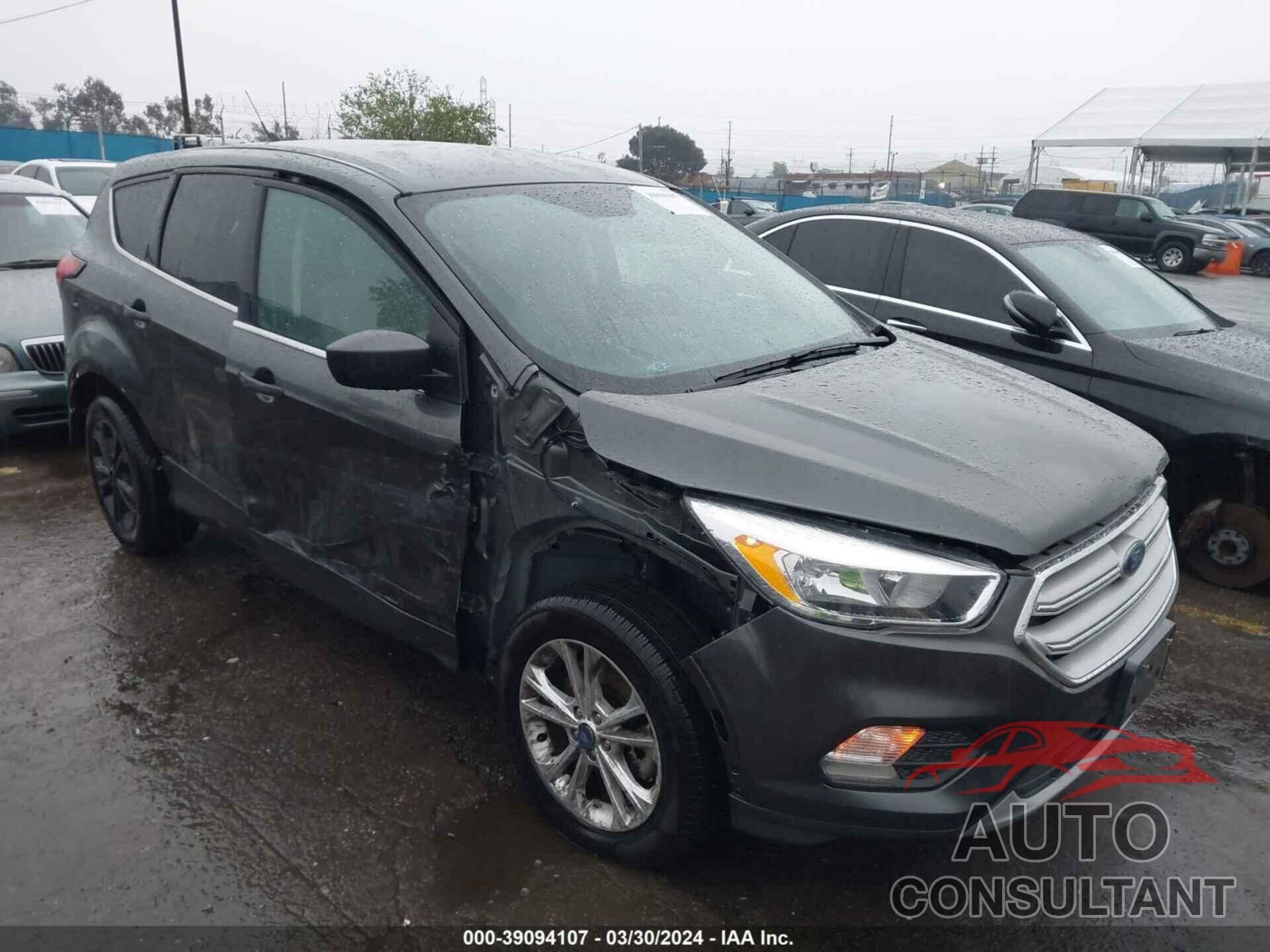 FORD ESCAPE 2019 - 1FMCU0G95KUB12239