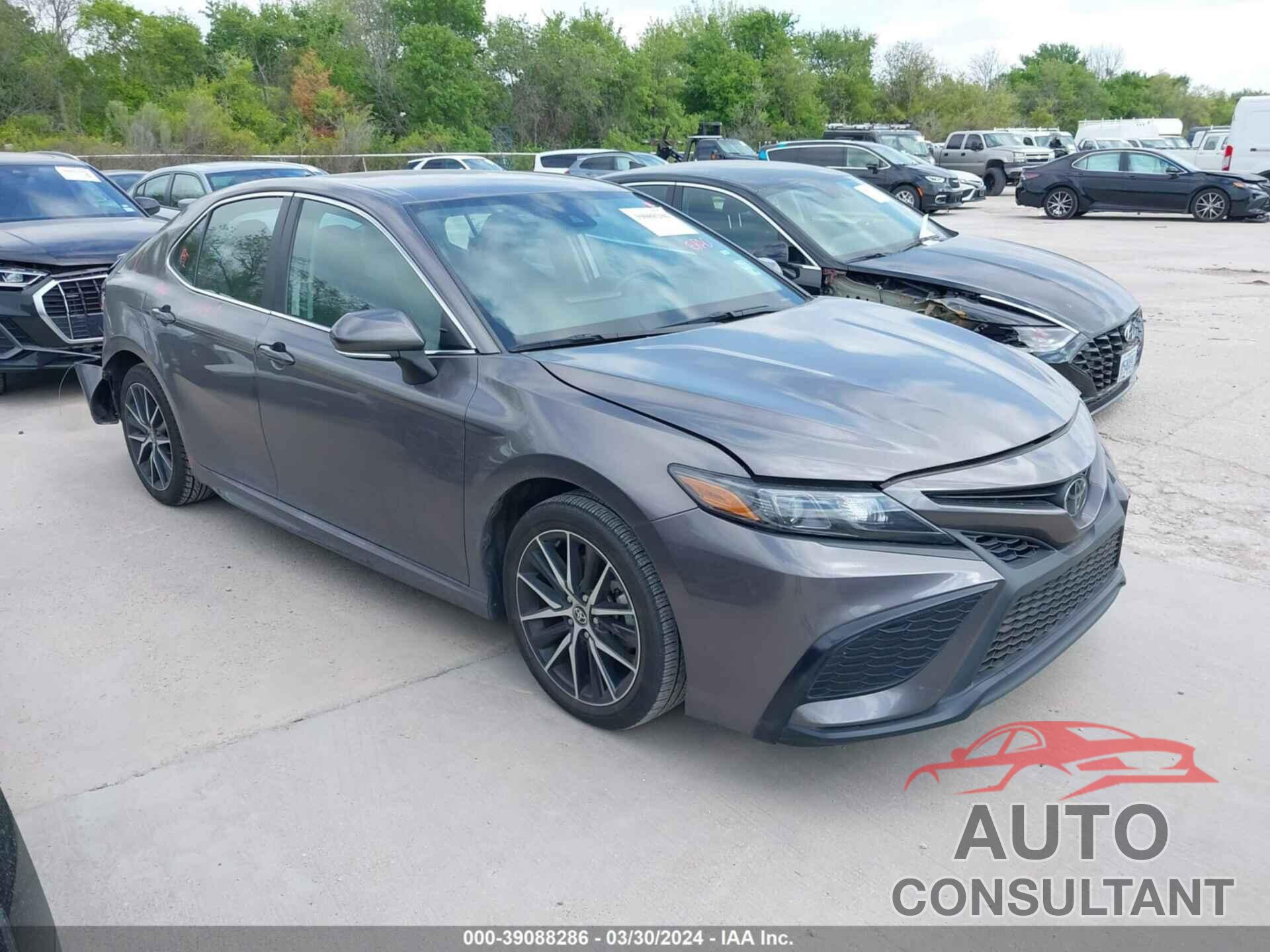 TOYOTA CAMRY 2022 - 4T1G11AK1NU058986