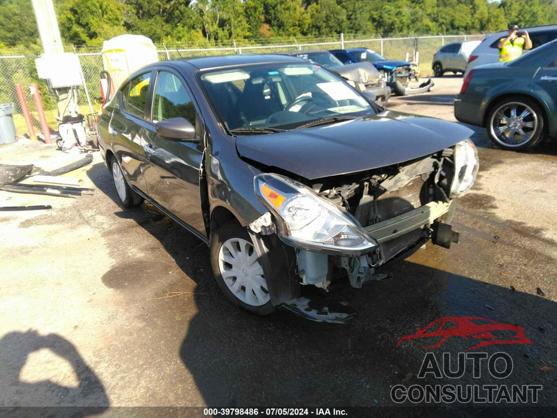 NISSAN VERSA 2019 - 3N1CN7AP6KL852087