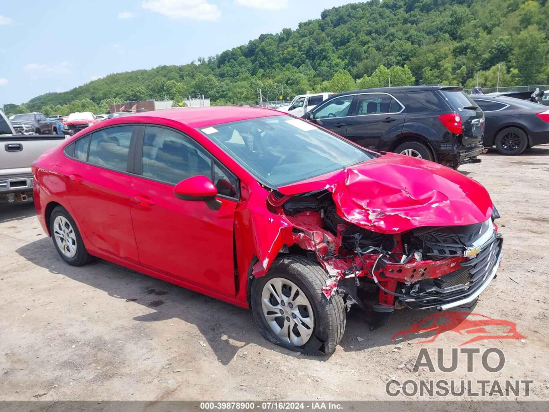 CHEVROLET CRUZE 2019 - 1G1BC5SM3K7132301